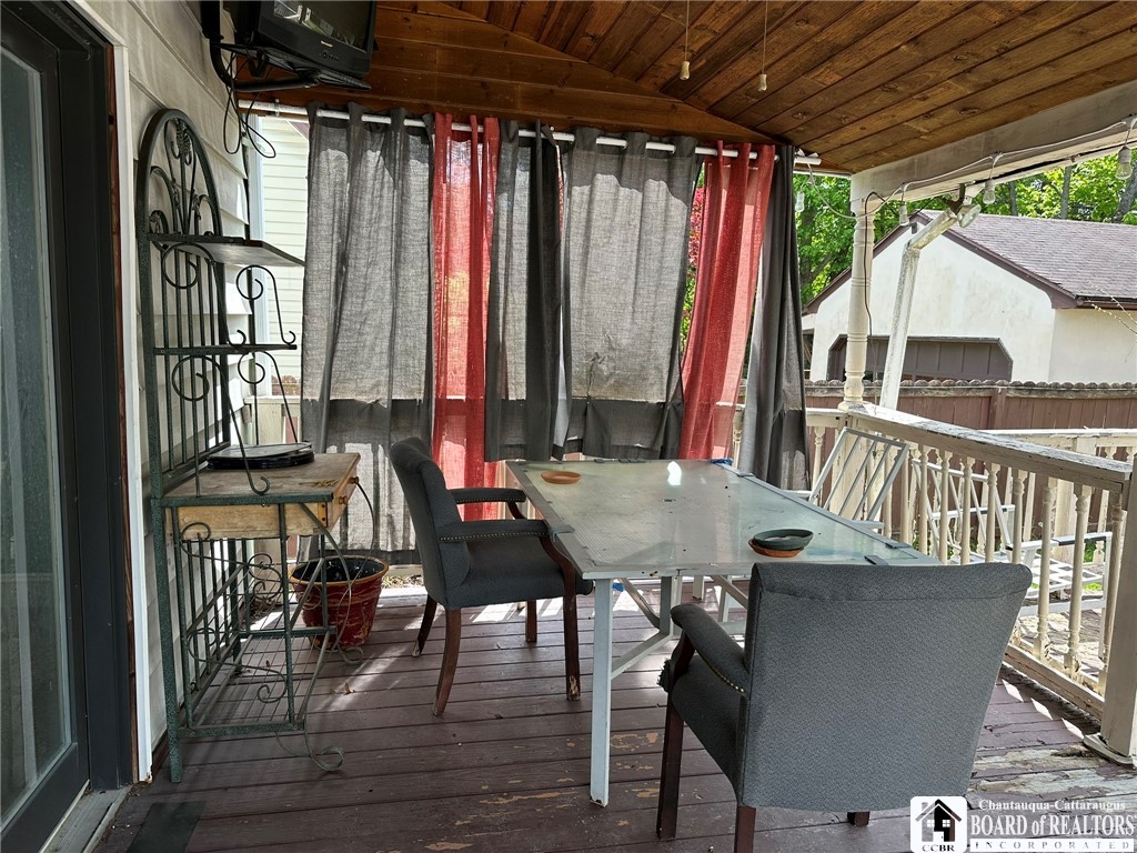 17 Pershing Avenue