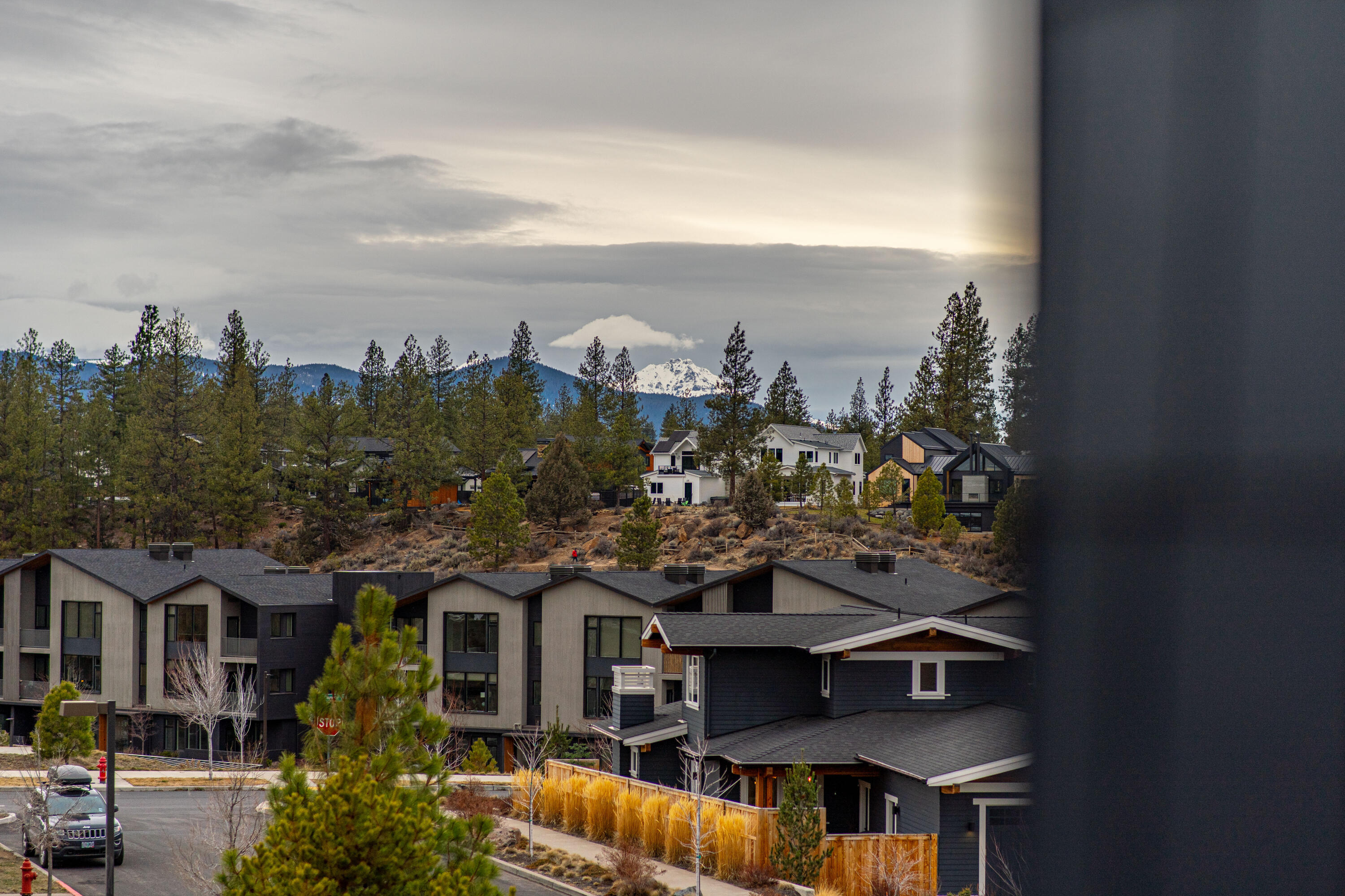 2745 NW Ordway Avenue, 300