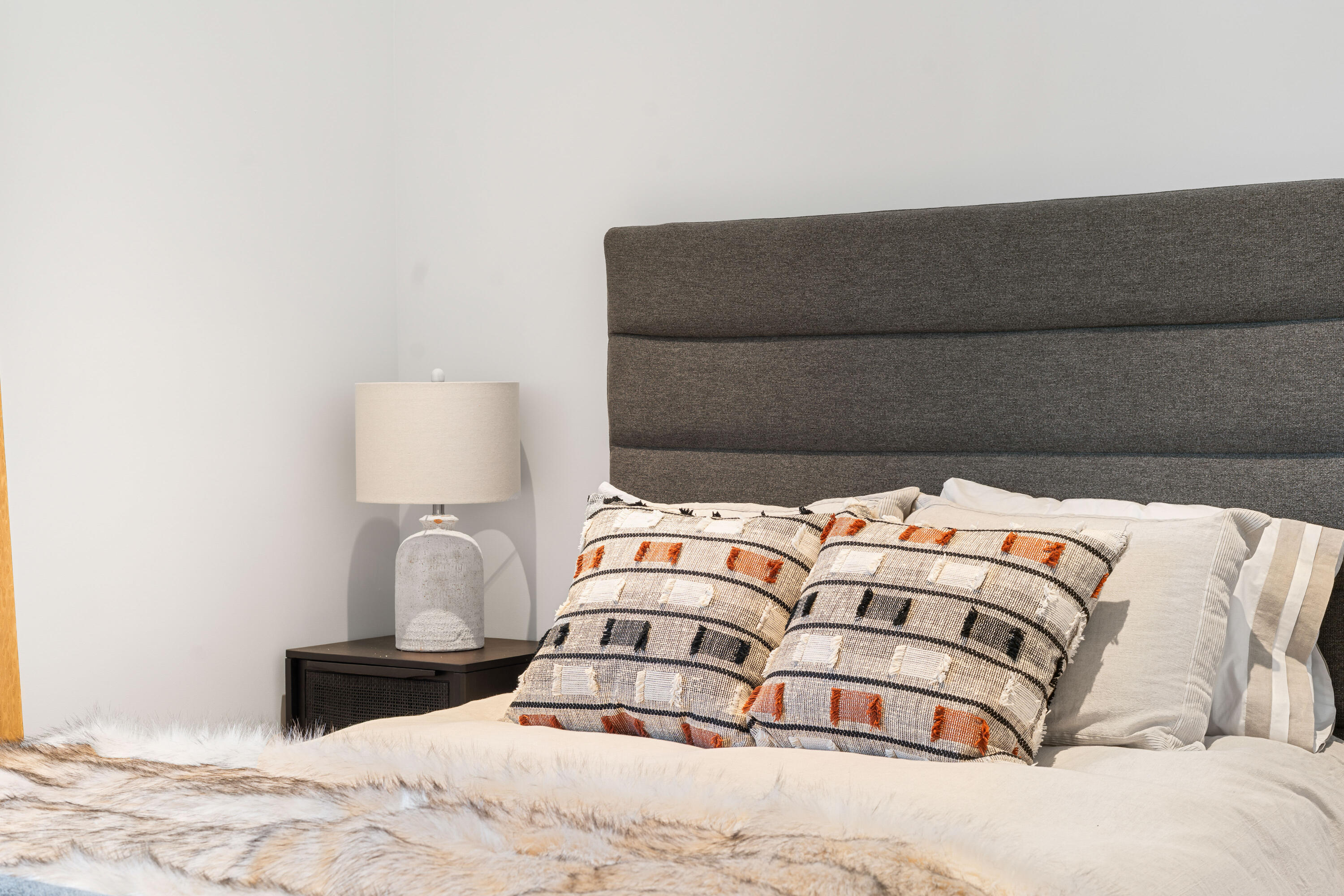 2745 NW Ordway Avenue, 300