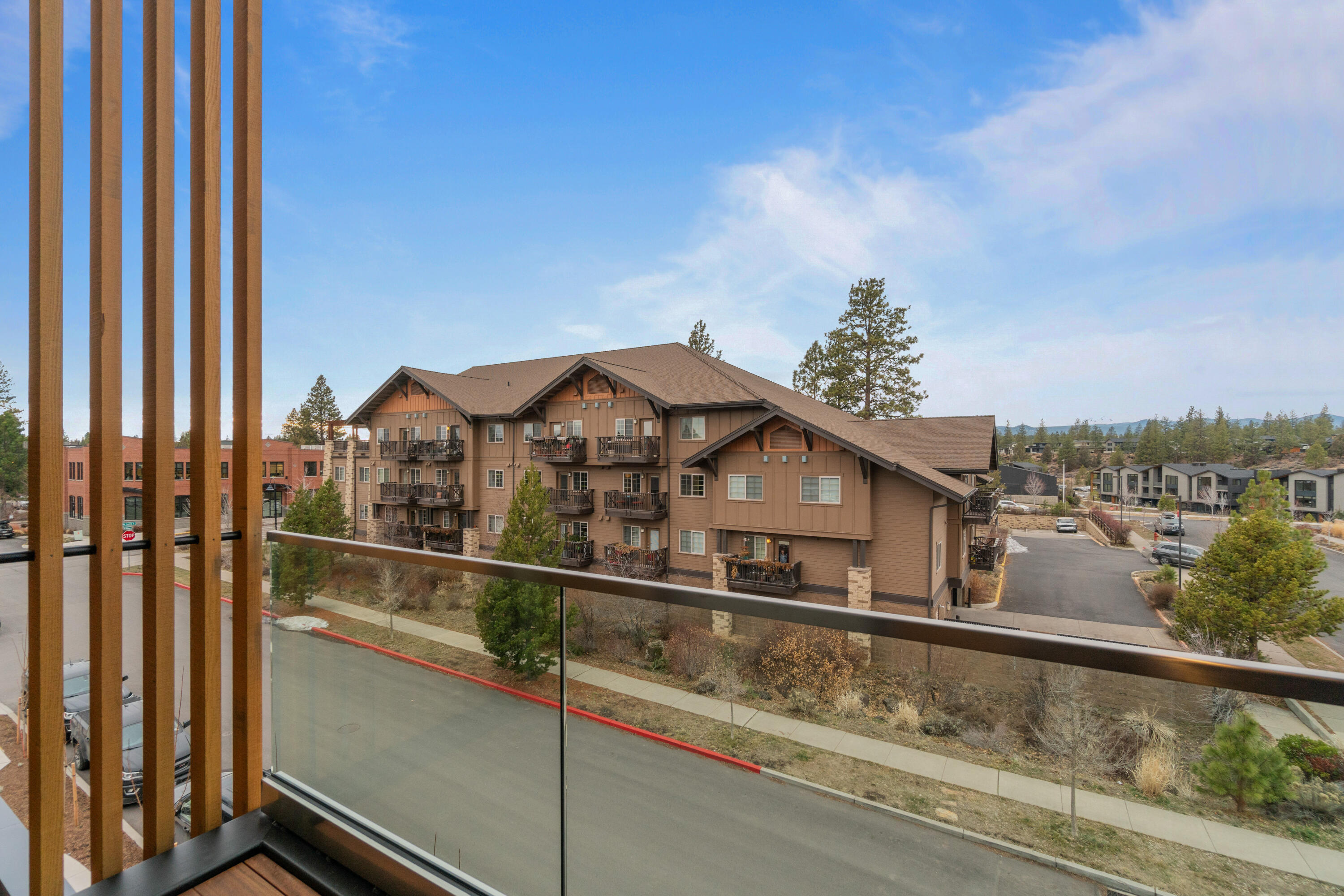 2745 NW Ordway Avenue, 300