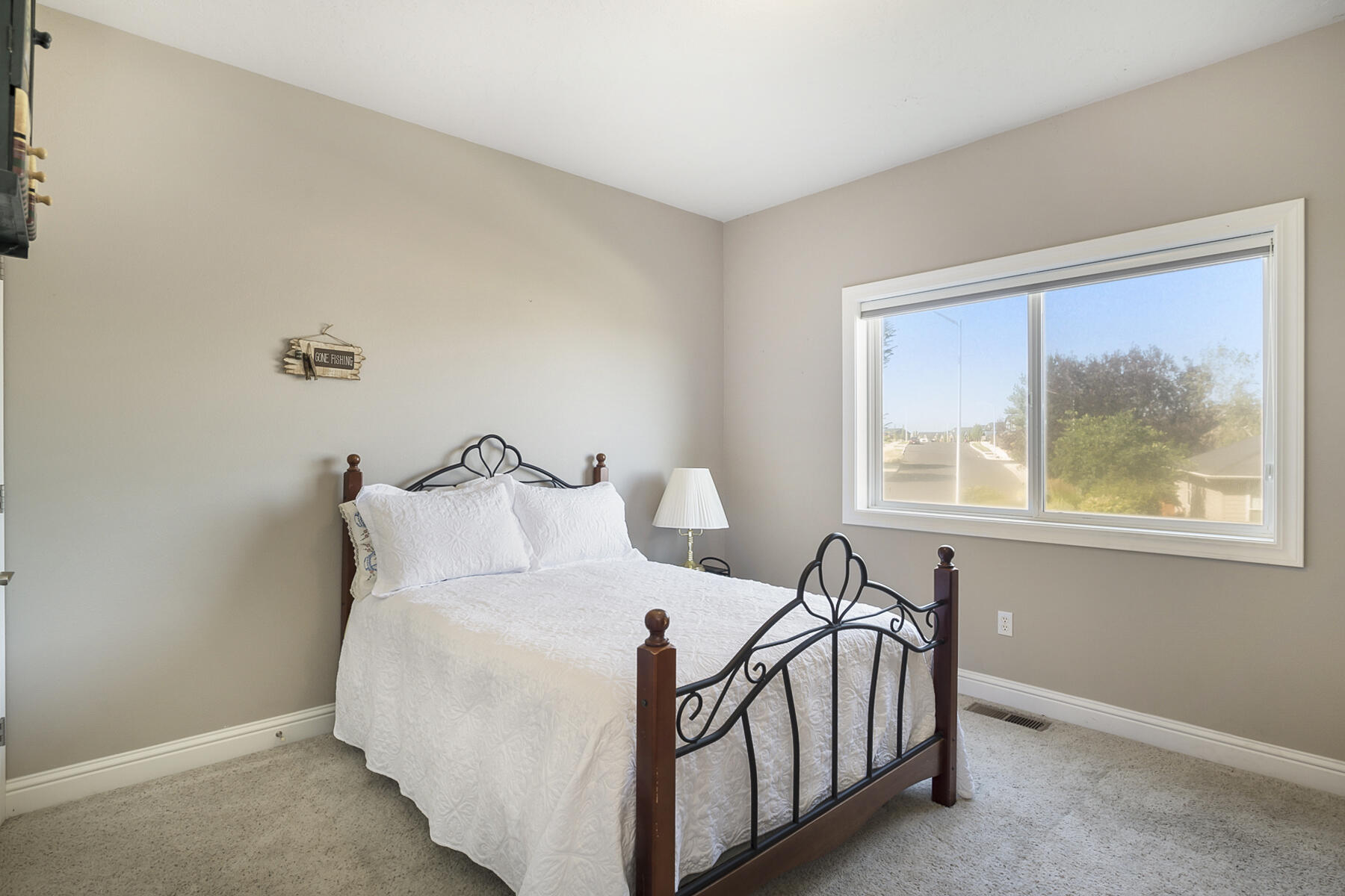 4167 SW Majestic Avenue