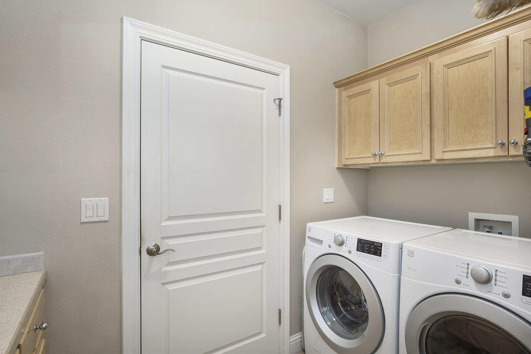 4167 SW Majestic Avenue