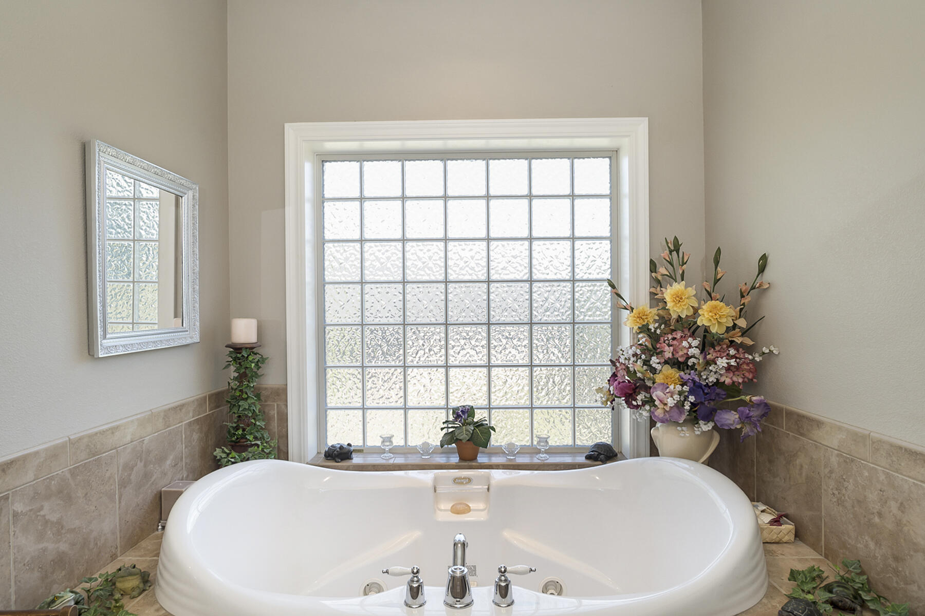 4167 SW Majestic Avenue