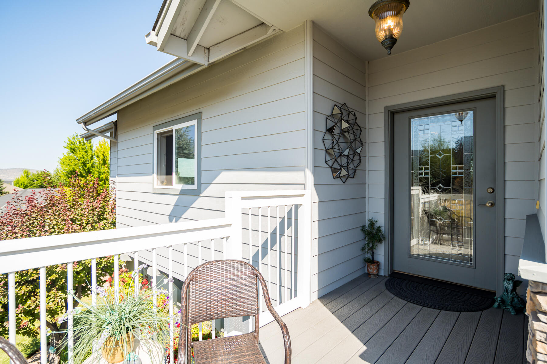 4167 SW Majestic Avenue