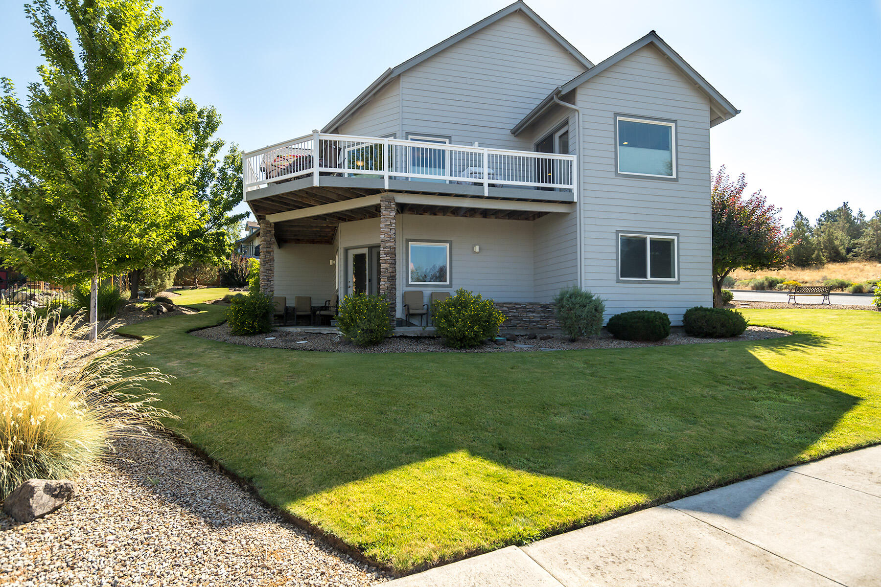 4167 SW Majestic Avenue