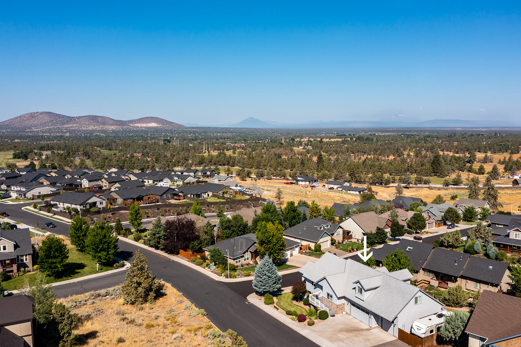 4167 SW Majestic Avenue