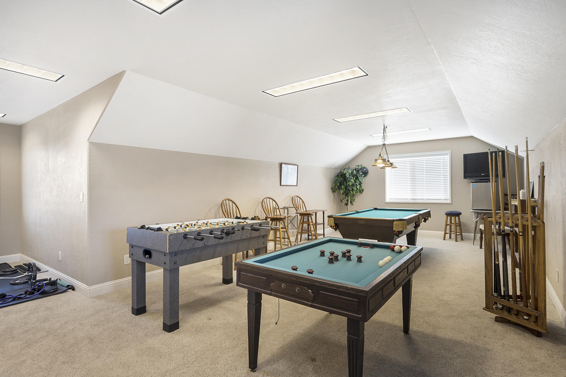 4167 SW Majestic Avenue