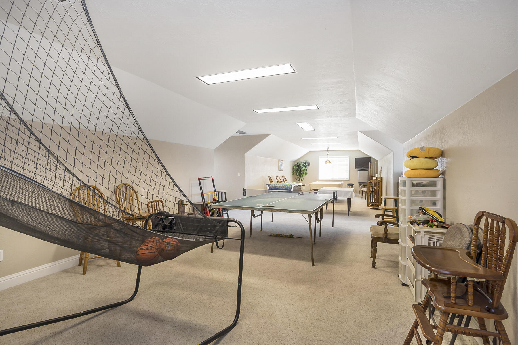 4167 SW Majestic Avenue