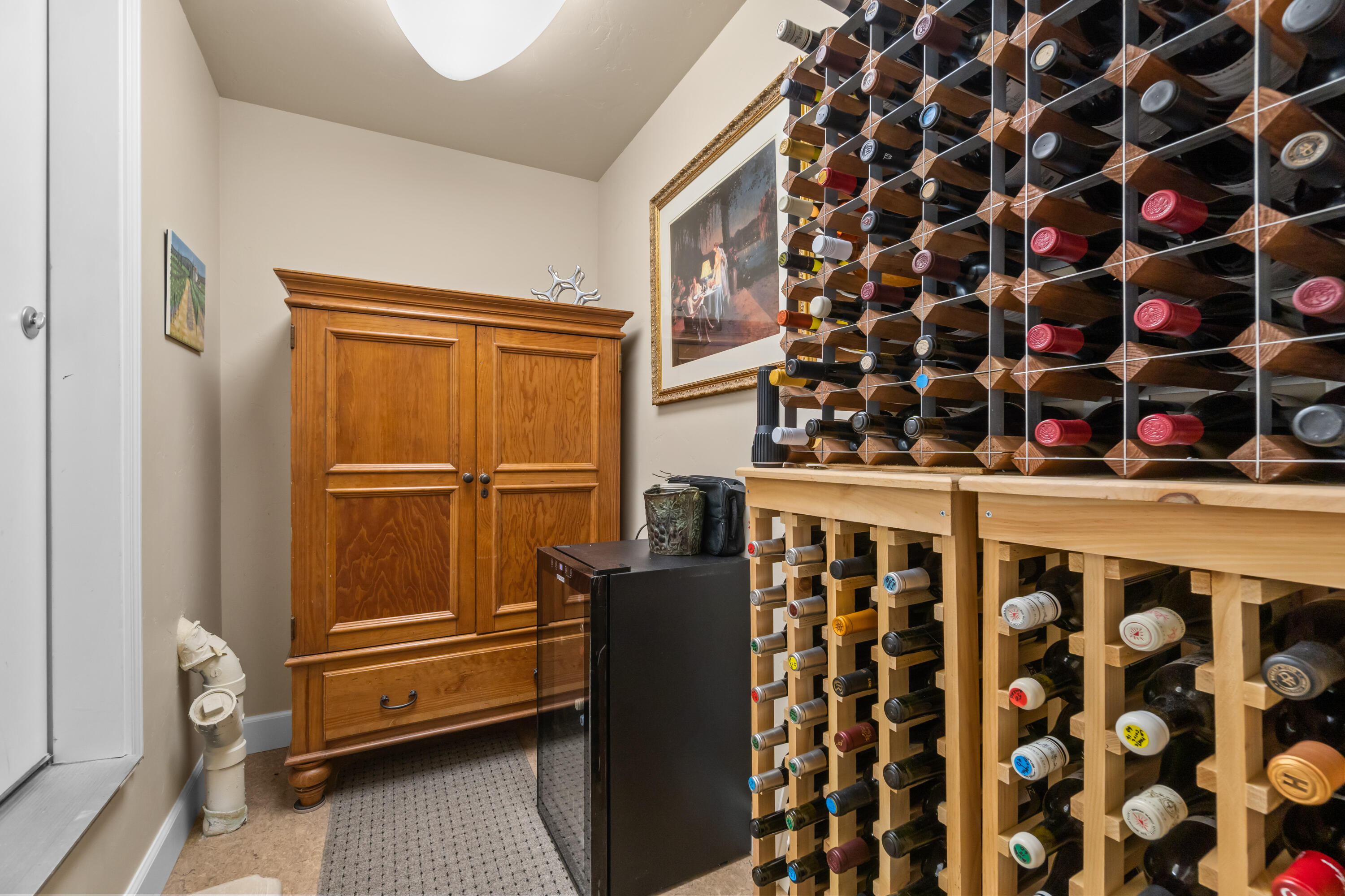 2551 NW Brickyard Street