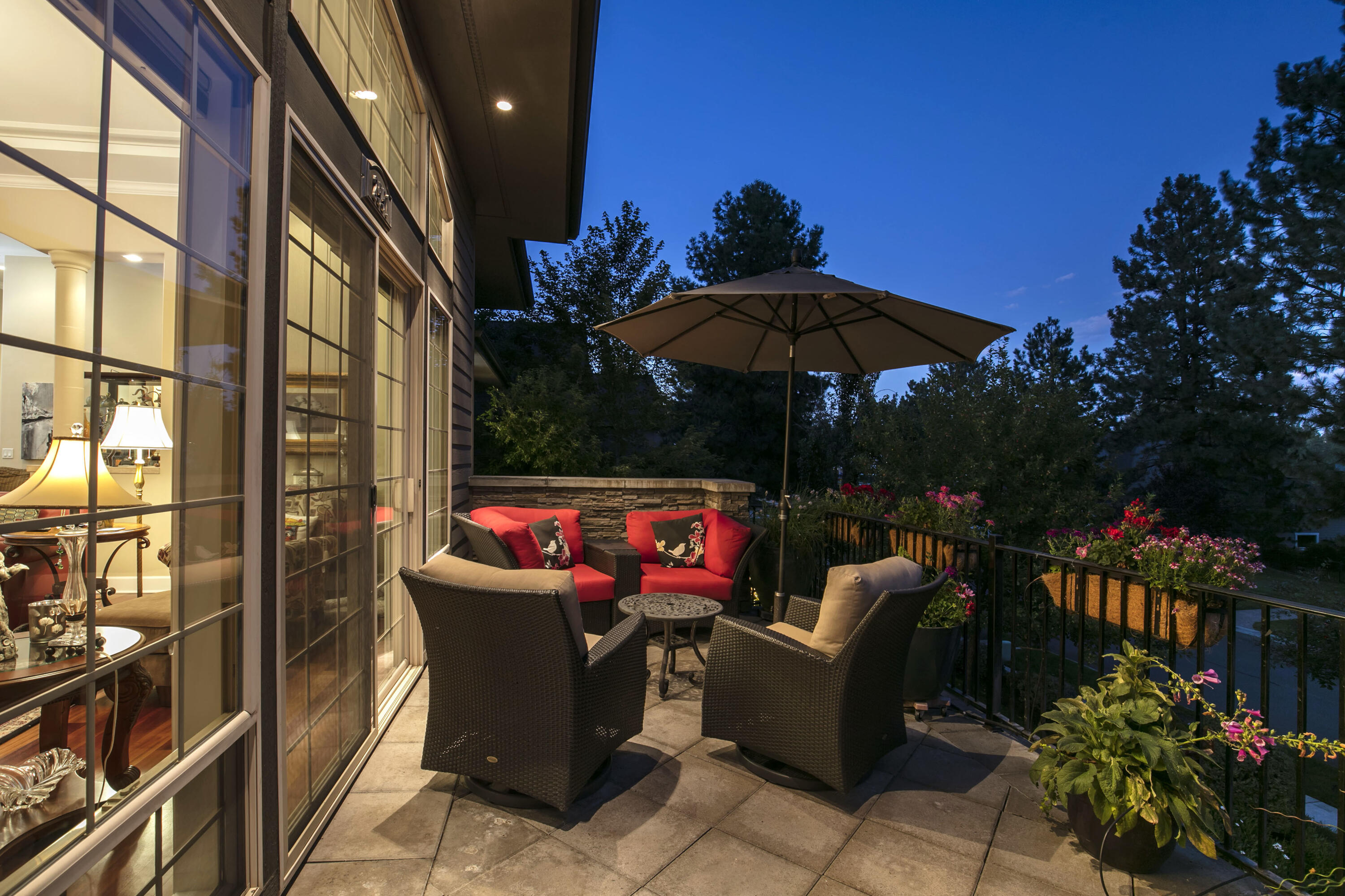 2551 NW Brickyard Street