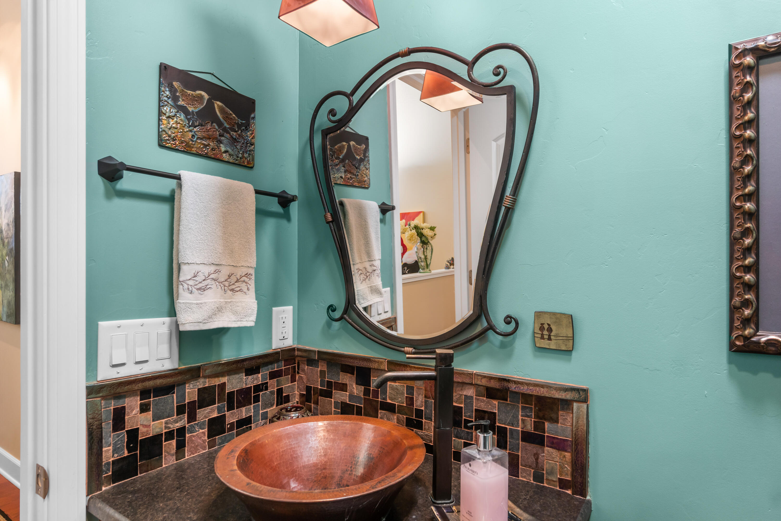 2551 NW Brickyard Street