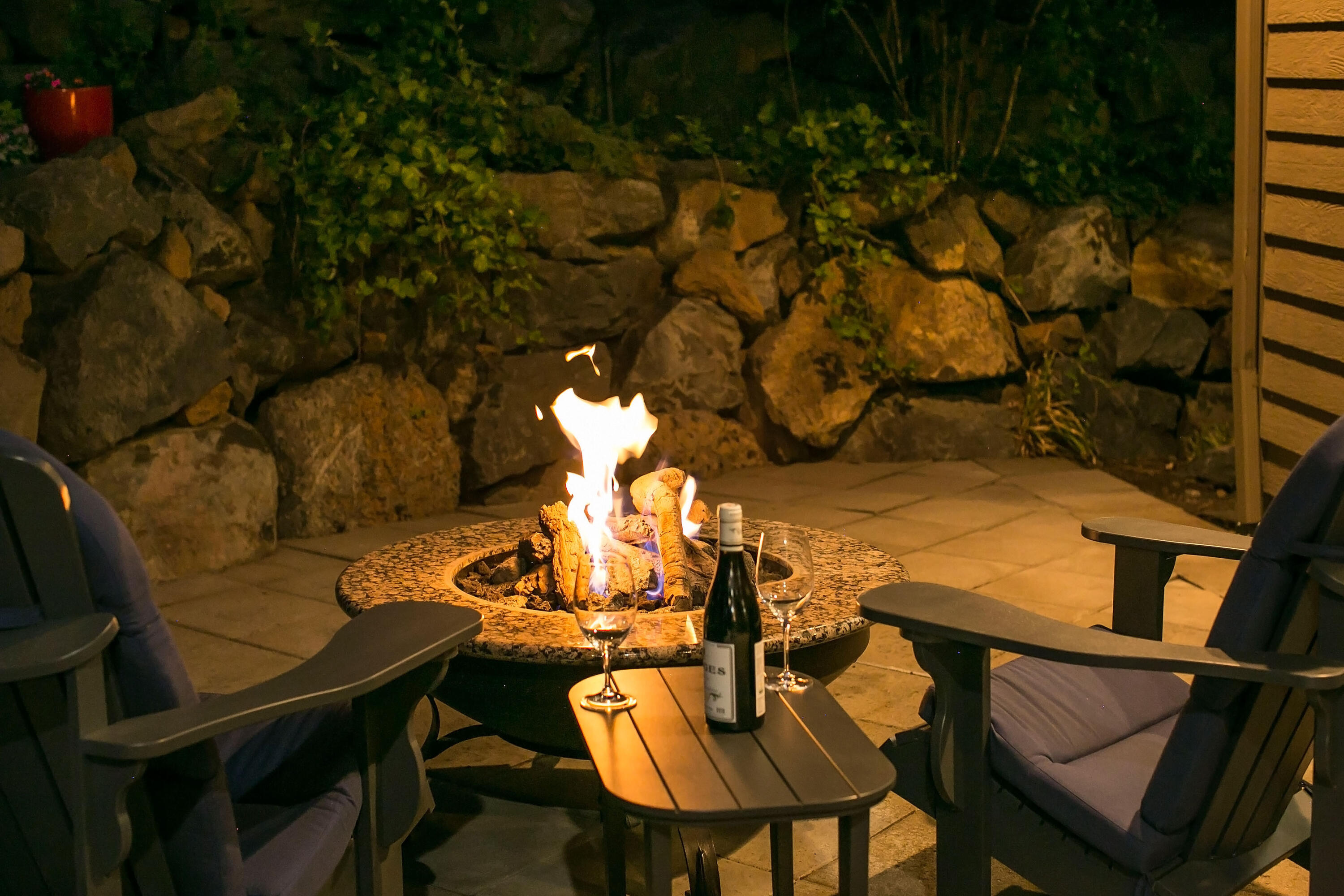 2551 NW Brickyard Street