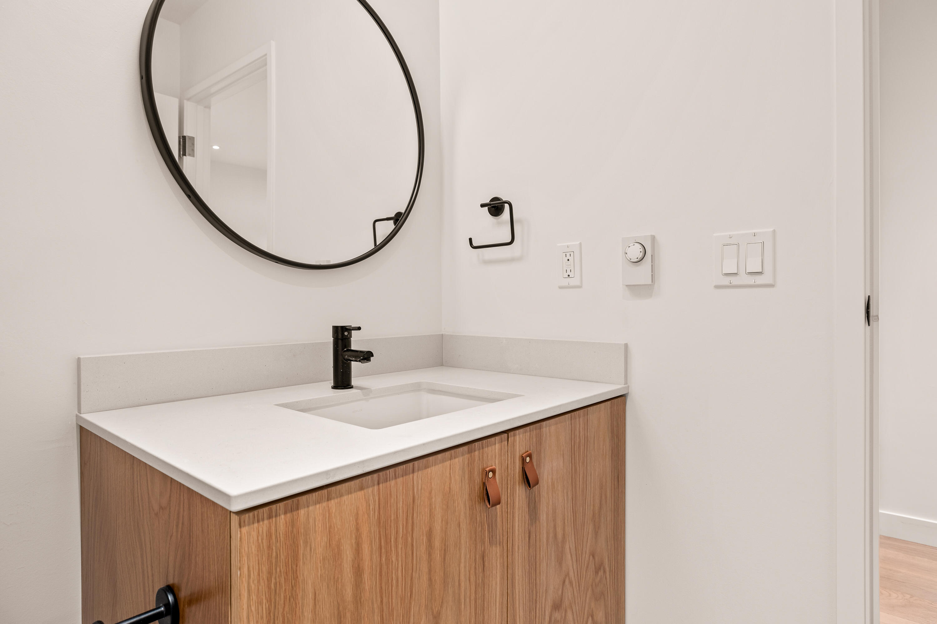 2745 NW Ordway Avenue, 206