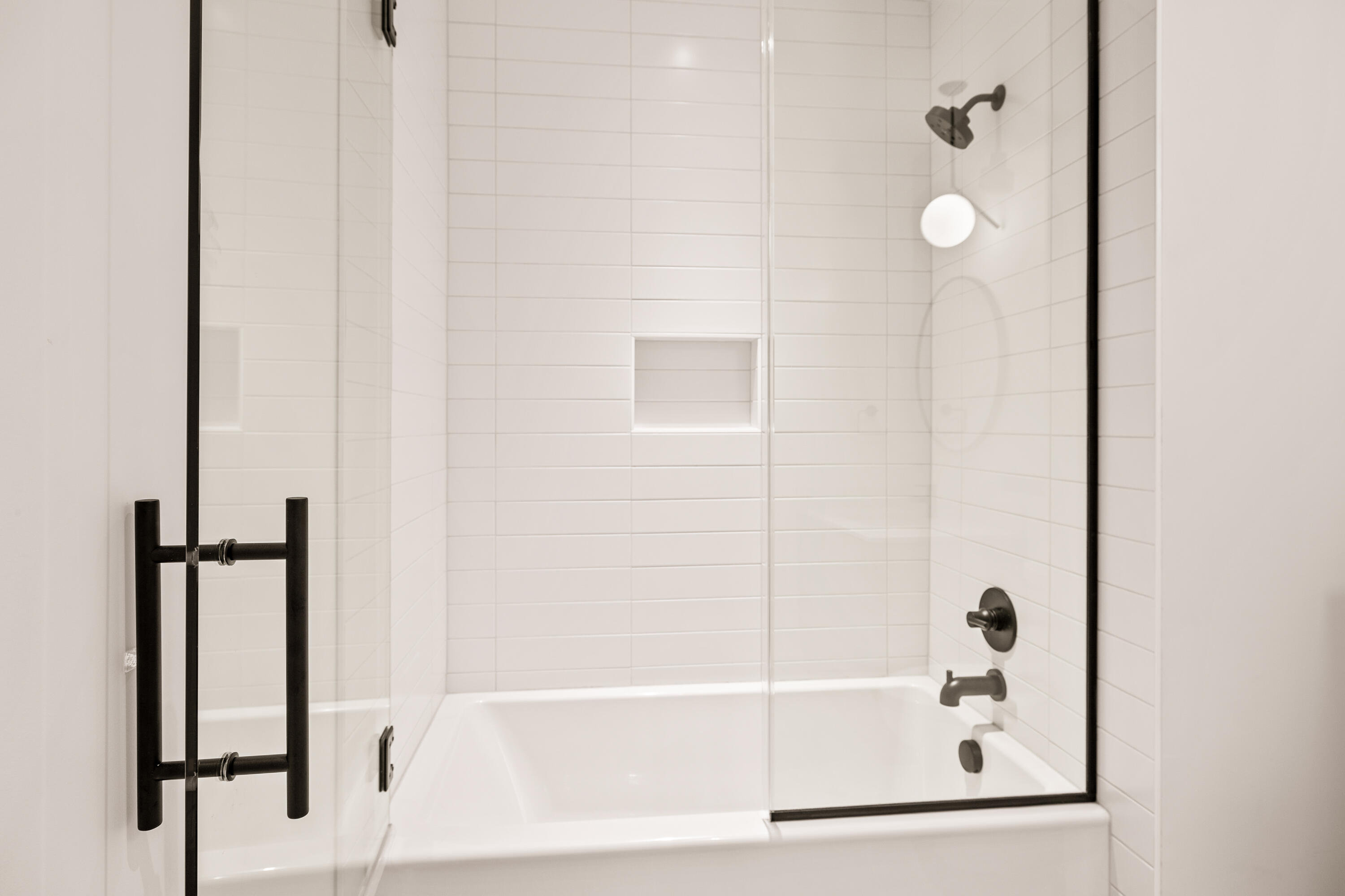 2745 NW Ordway Avenue, 206