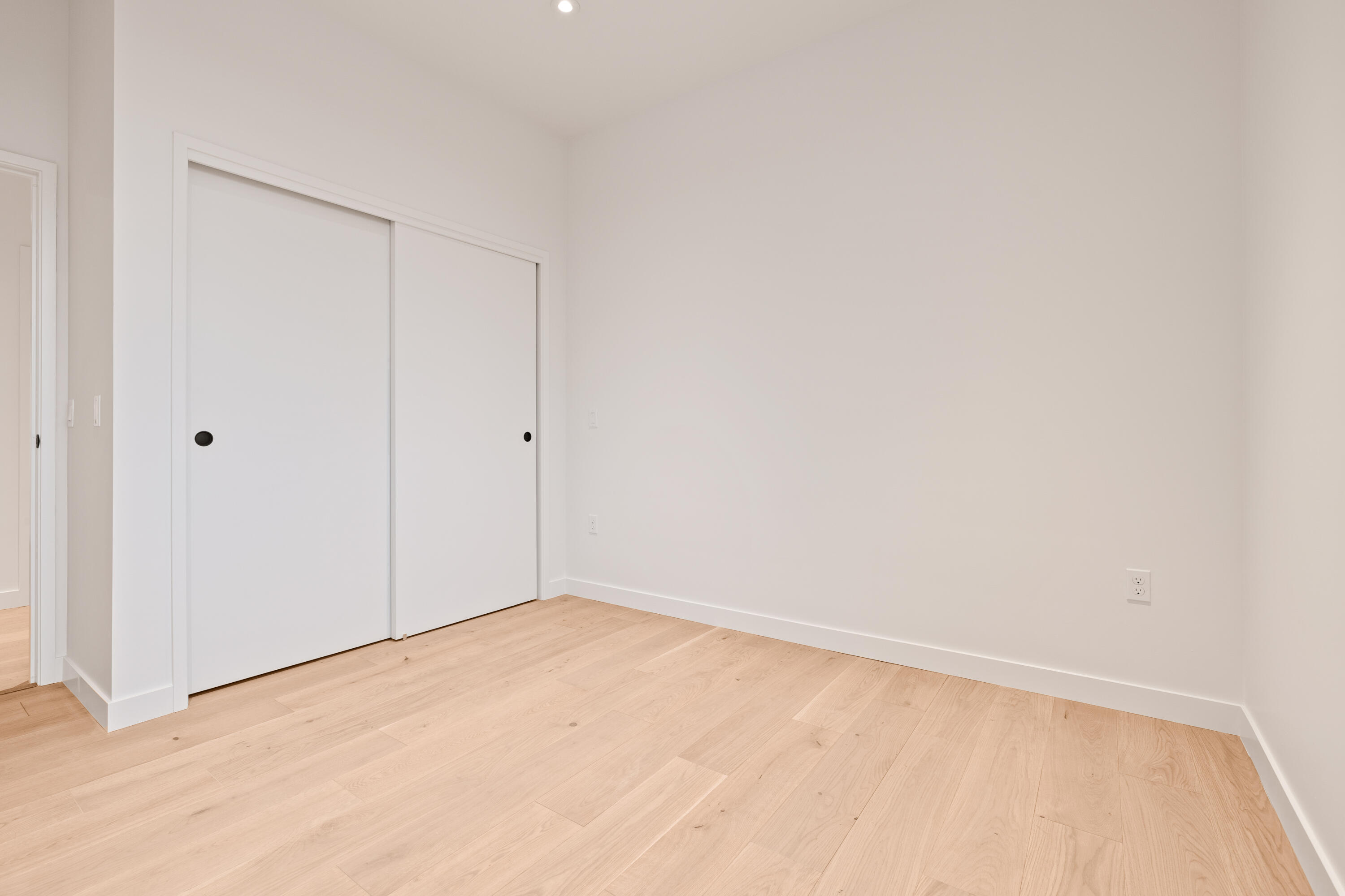 2745 NW Ordway Avenue, 206