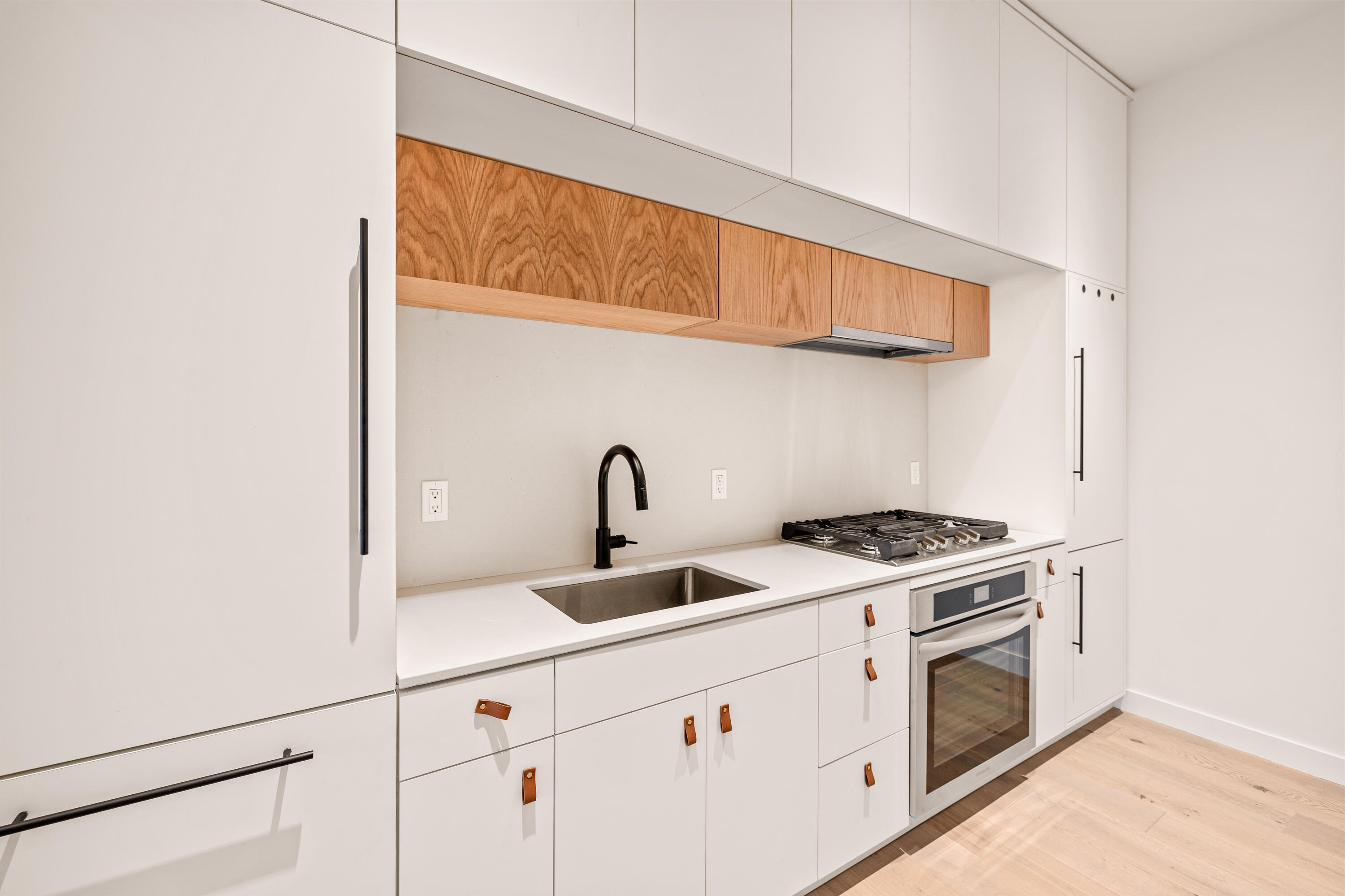 2745 NW Ordway Avenue, 206