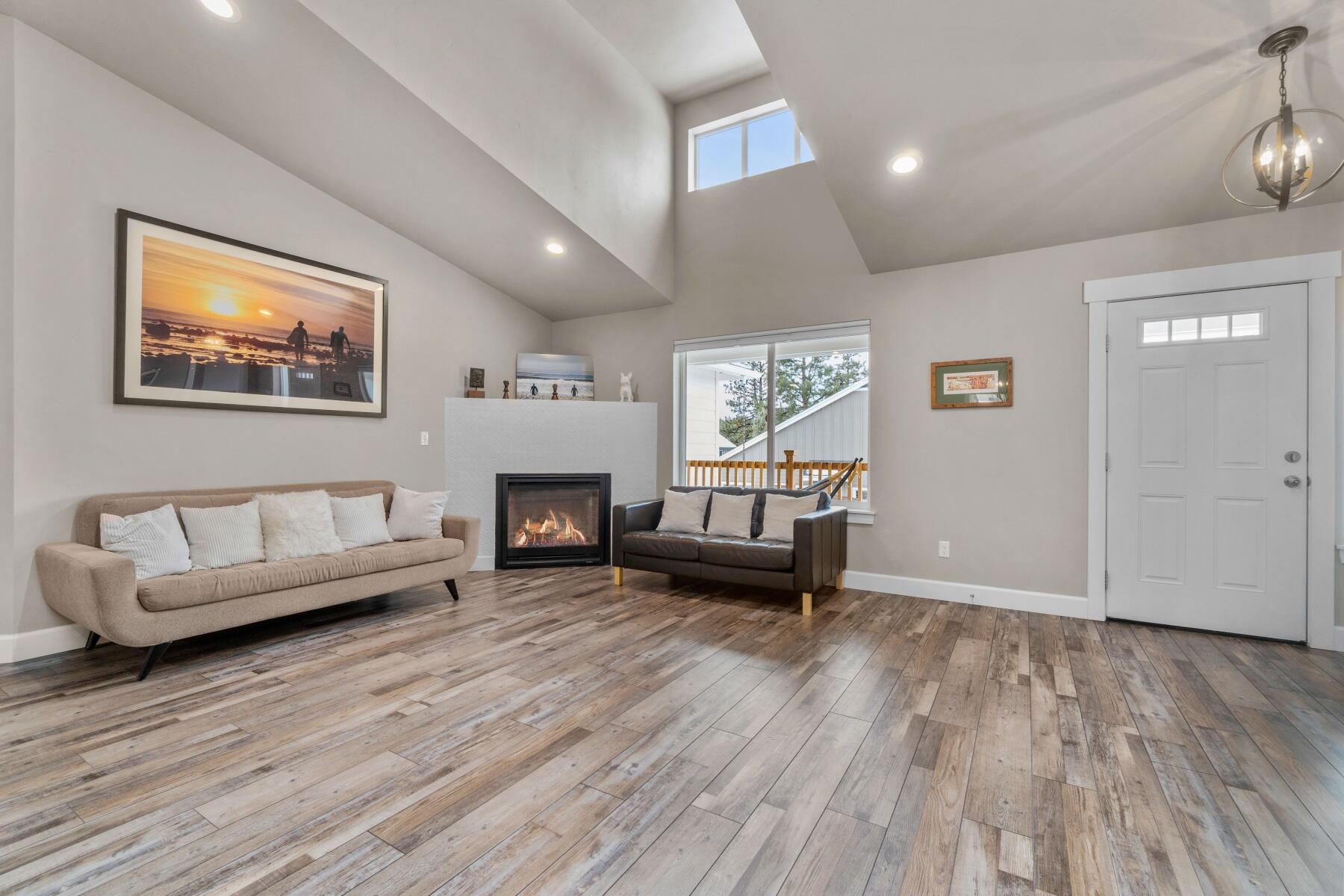 2929 NW Chardonnay Lane