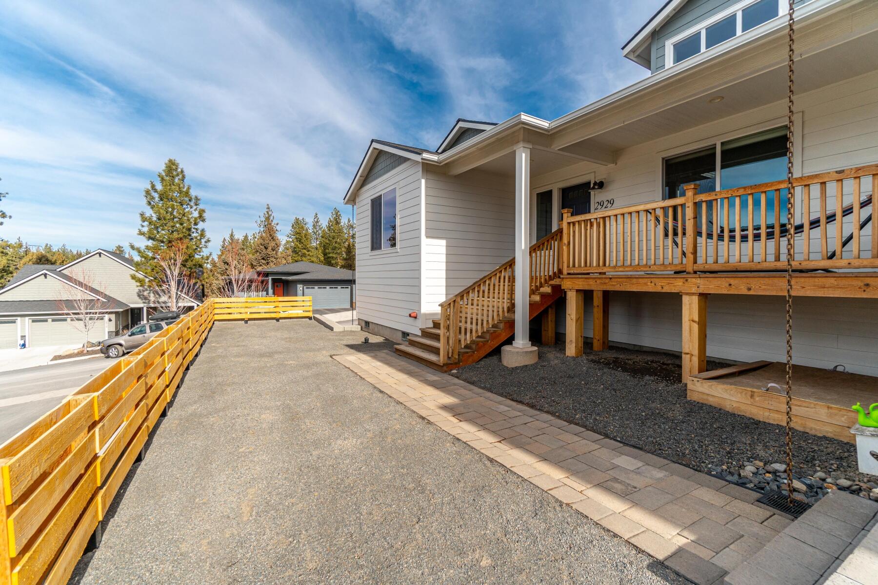 2929 NW Chardonnay Lane