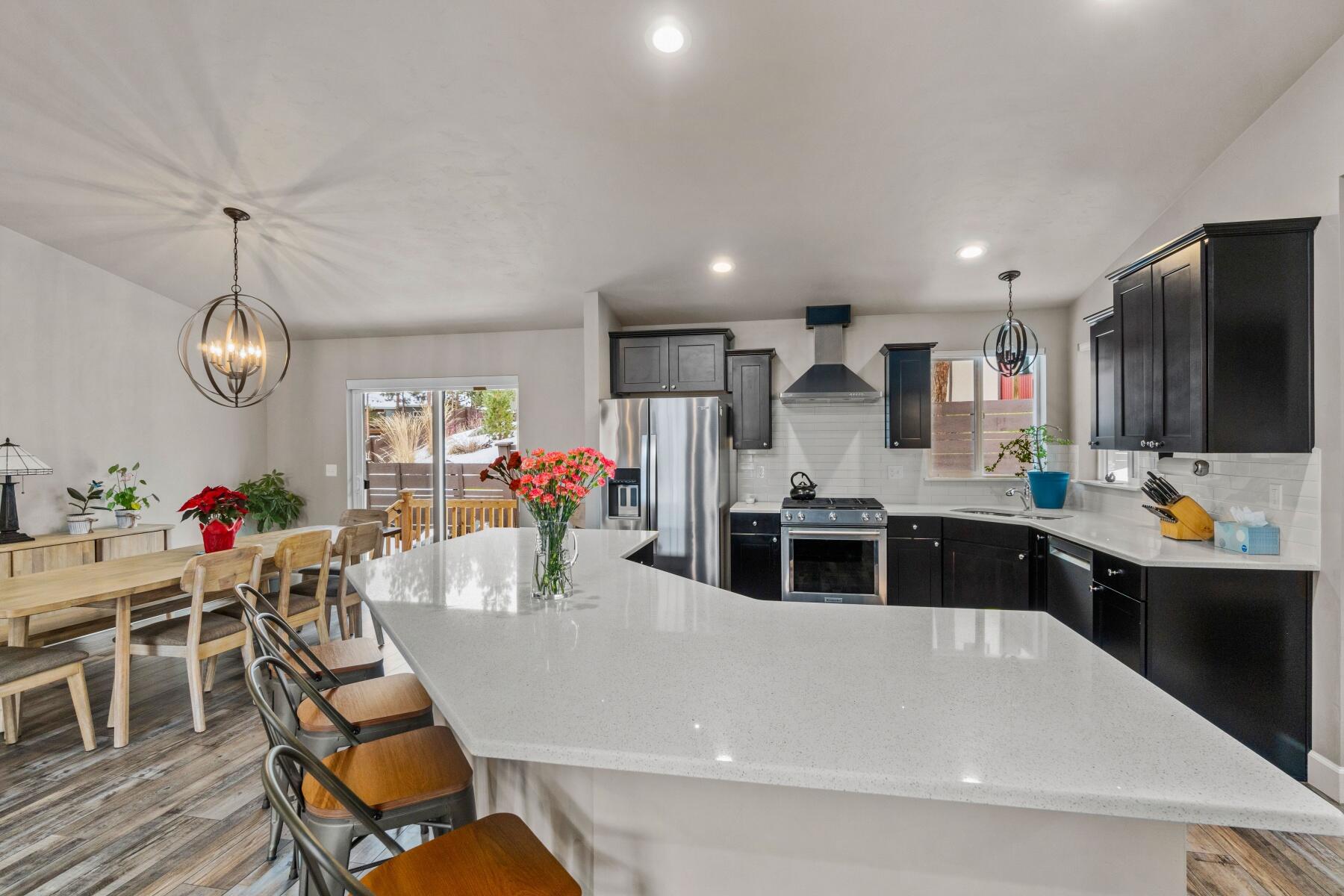 2929 NW Chardonnay Lane