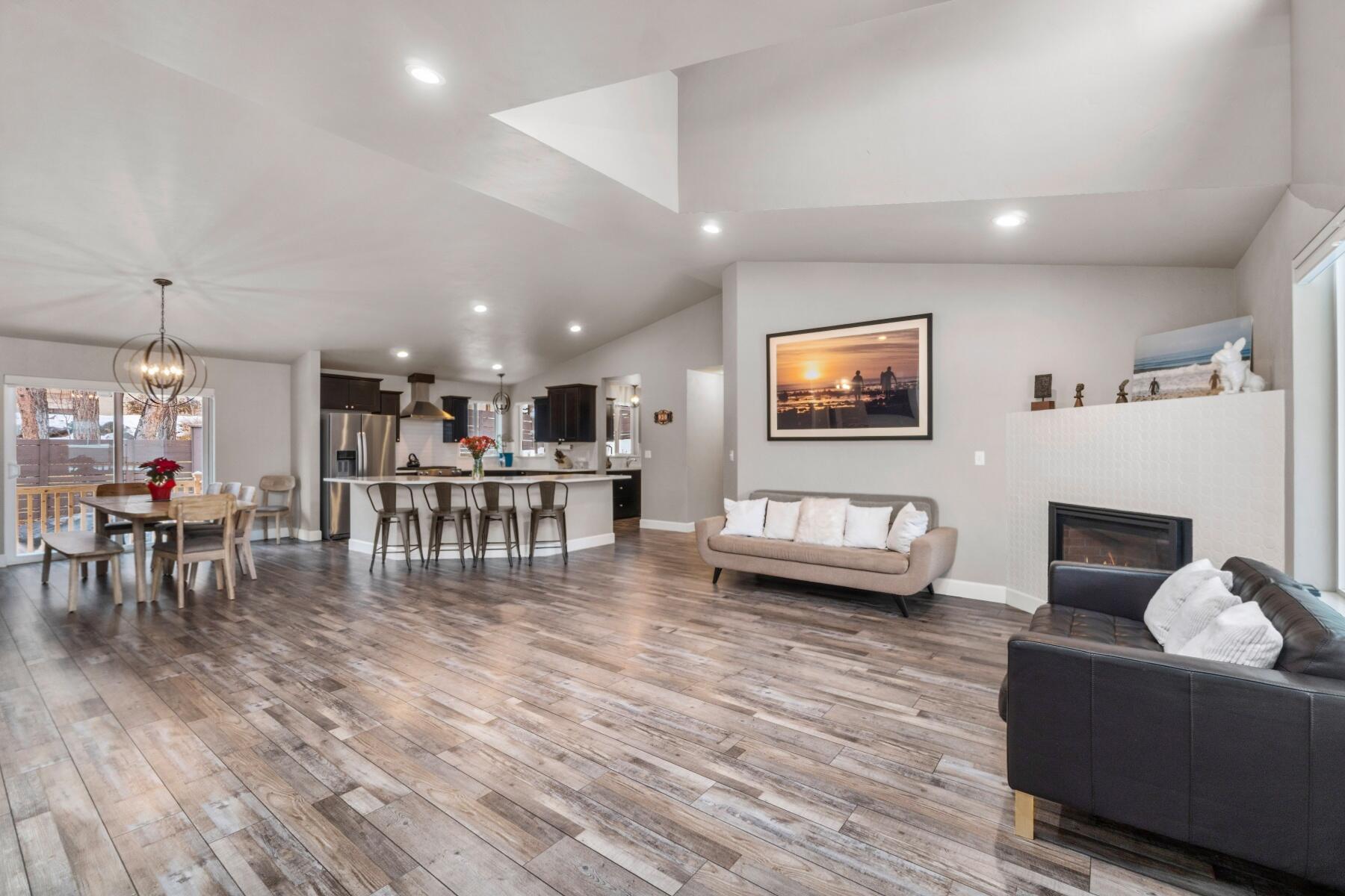 2929 NW Chardonnay Lane