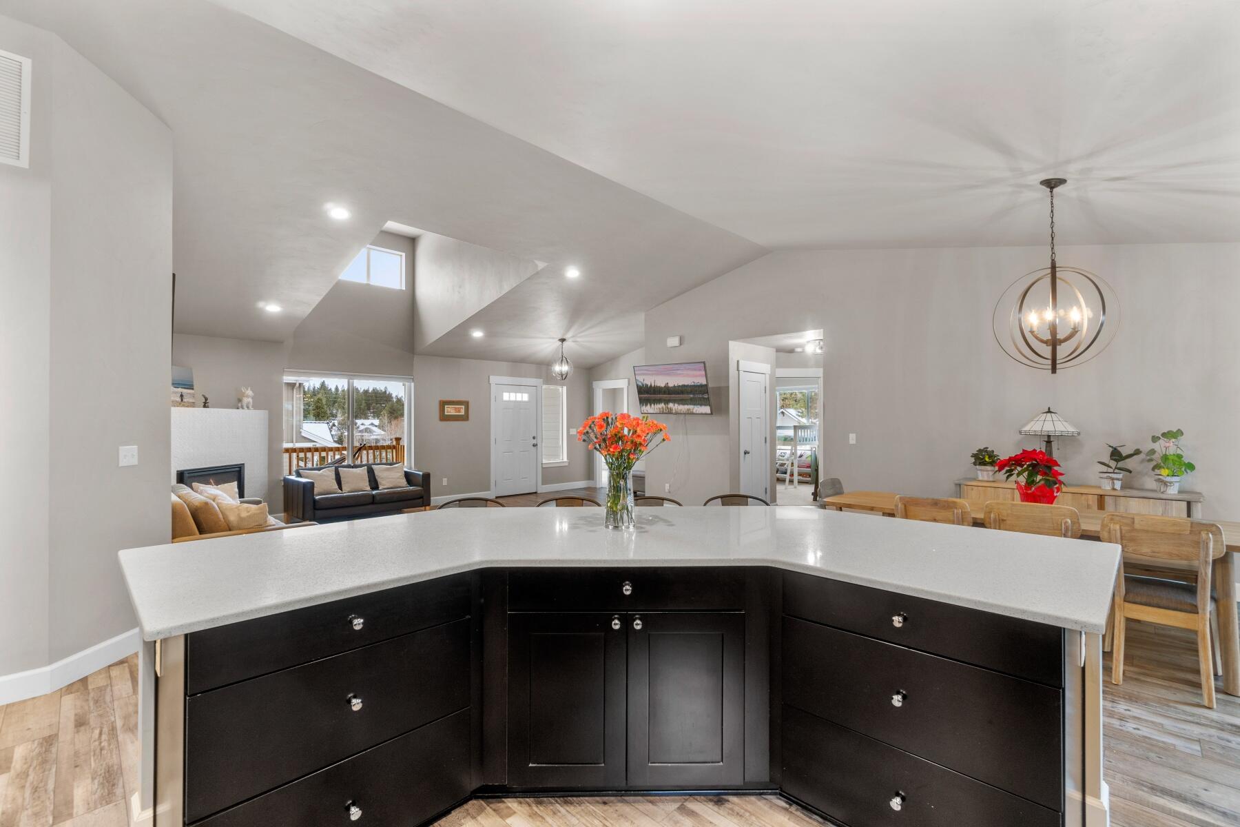 2929 NW Chardonnay Lane