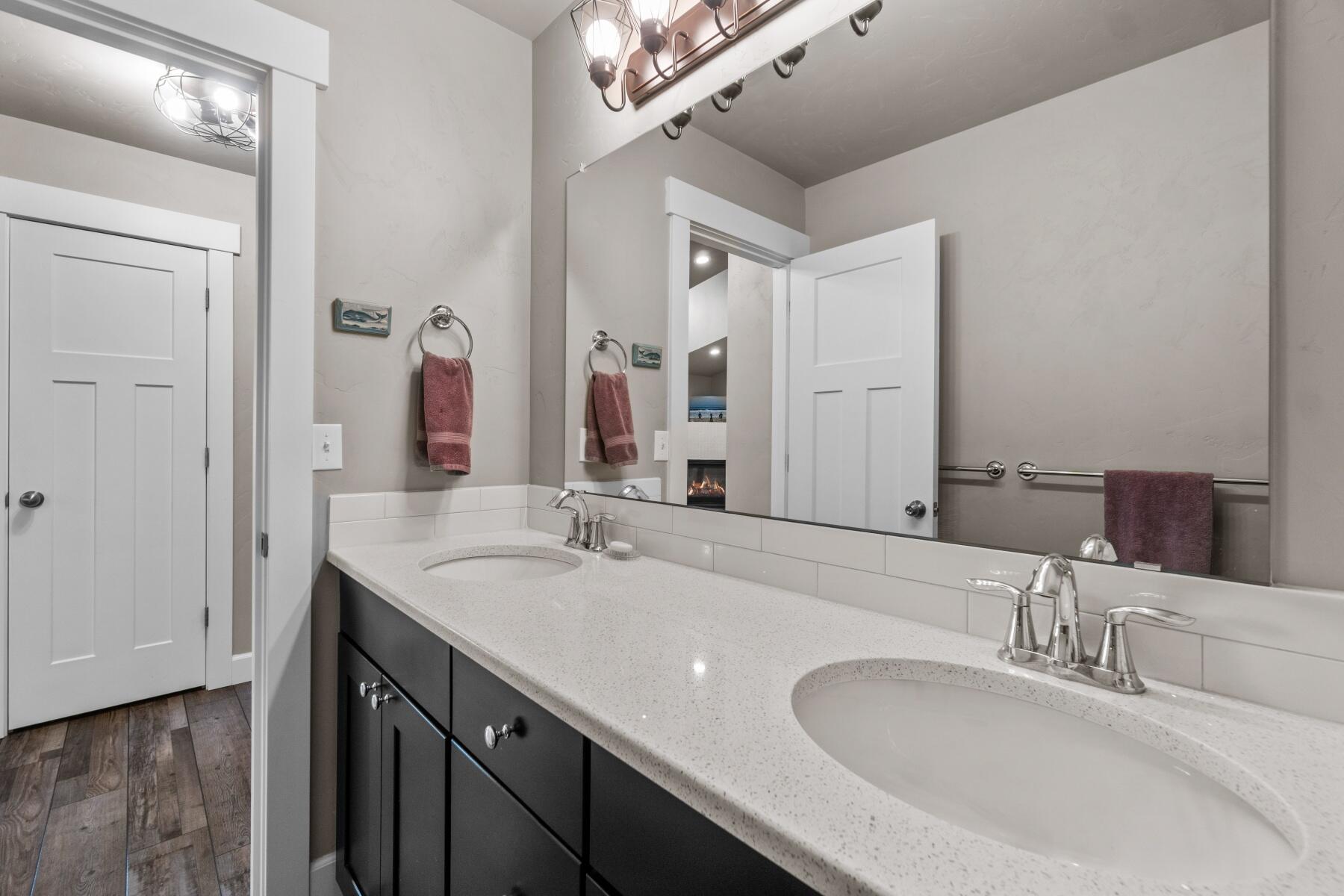 2929 NW Chardonnay Lane