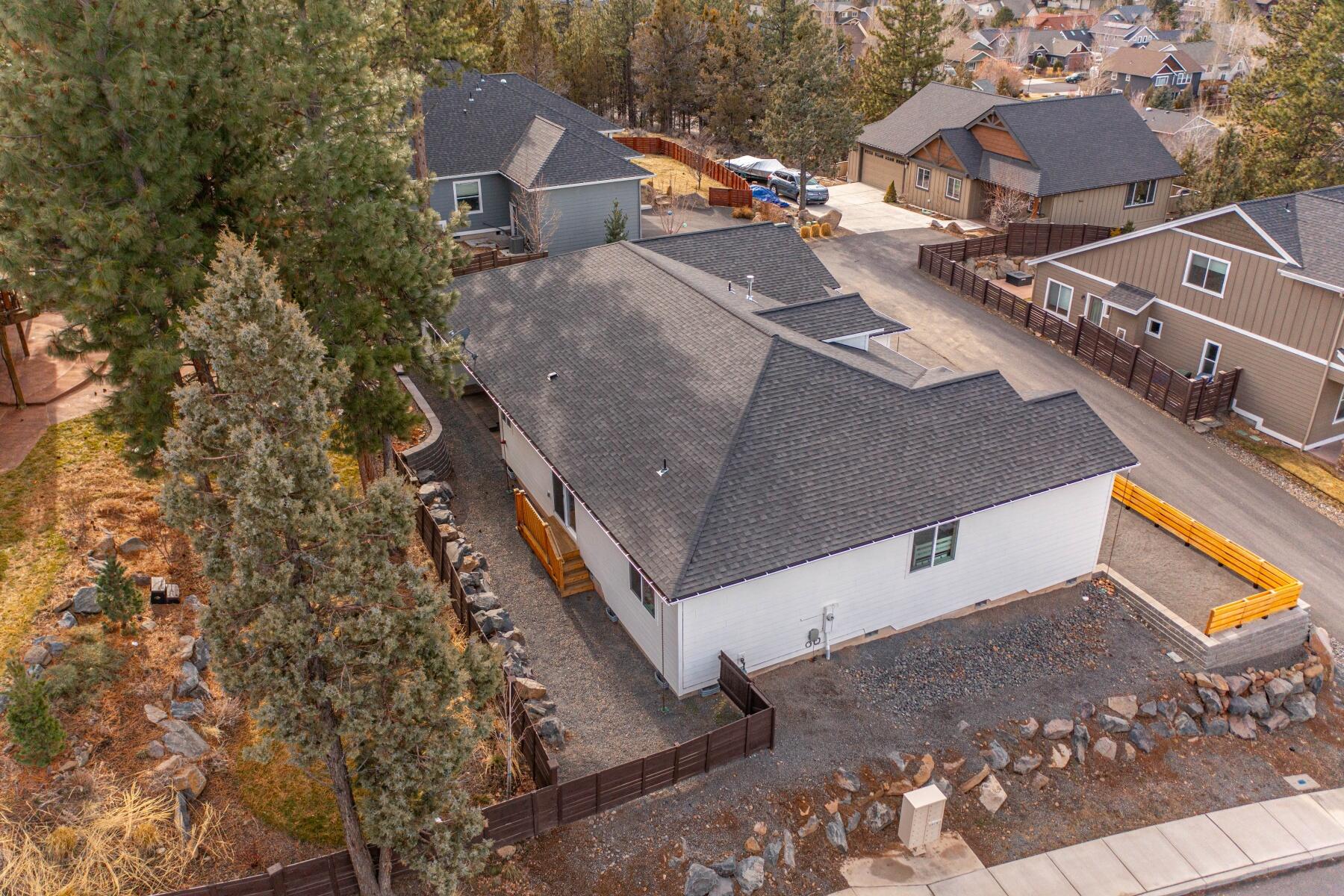 2929 NW Chardonnay Lane