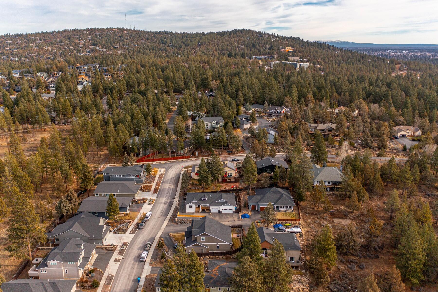 2929 NW Chardonnay Lane