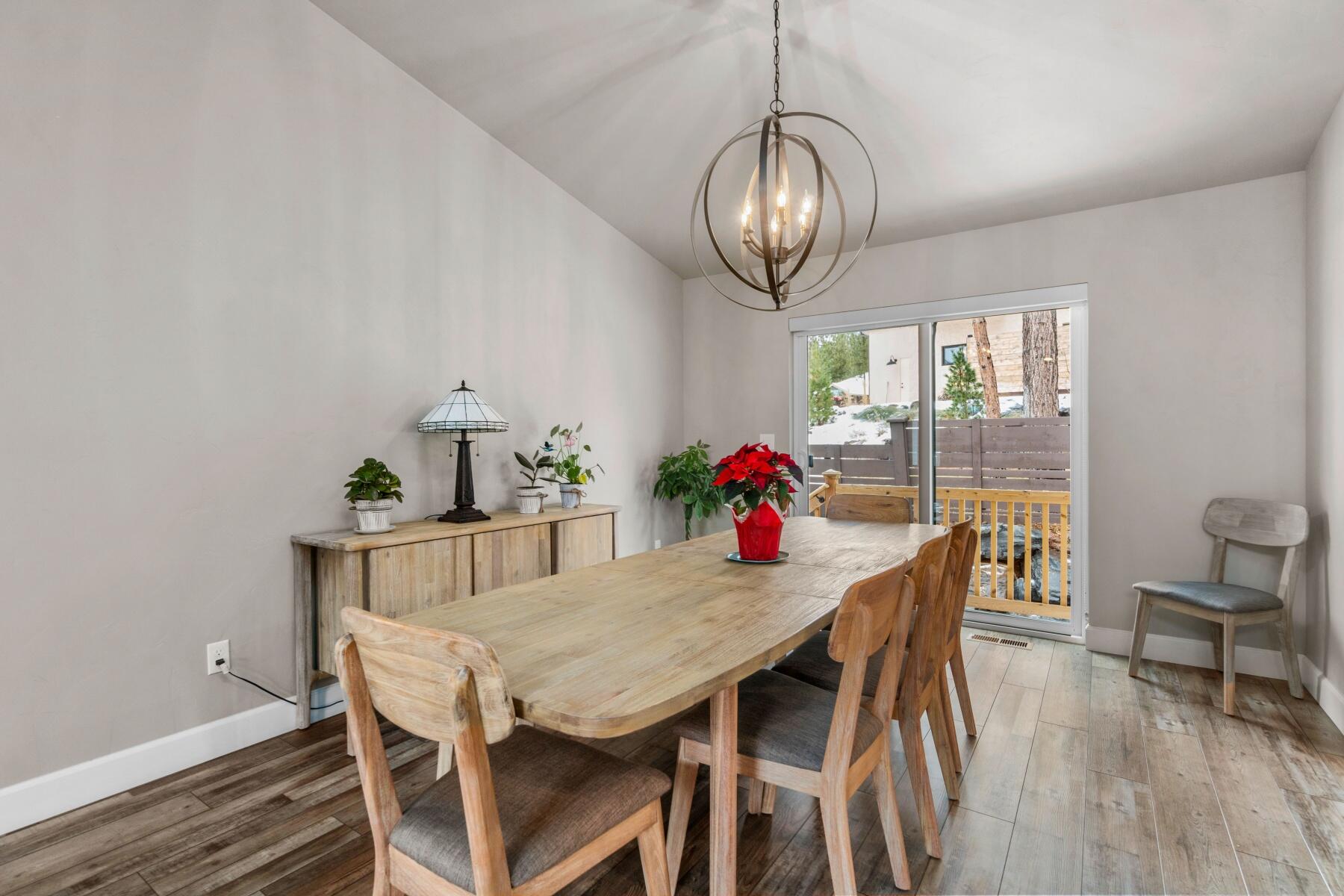 2929 NW Chardonnay Lane