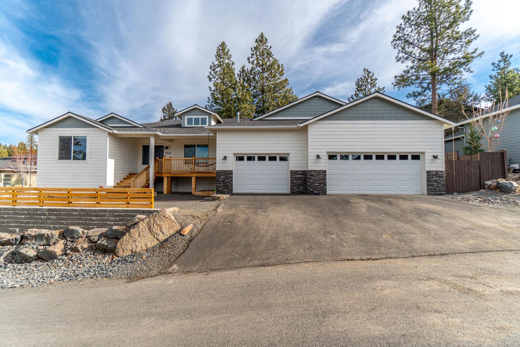 2929 NW Chardonnay Lane