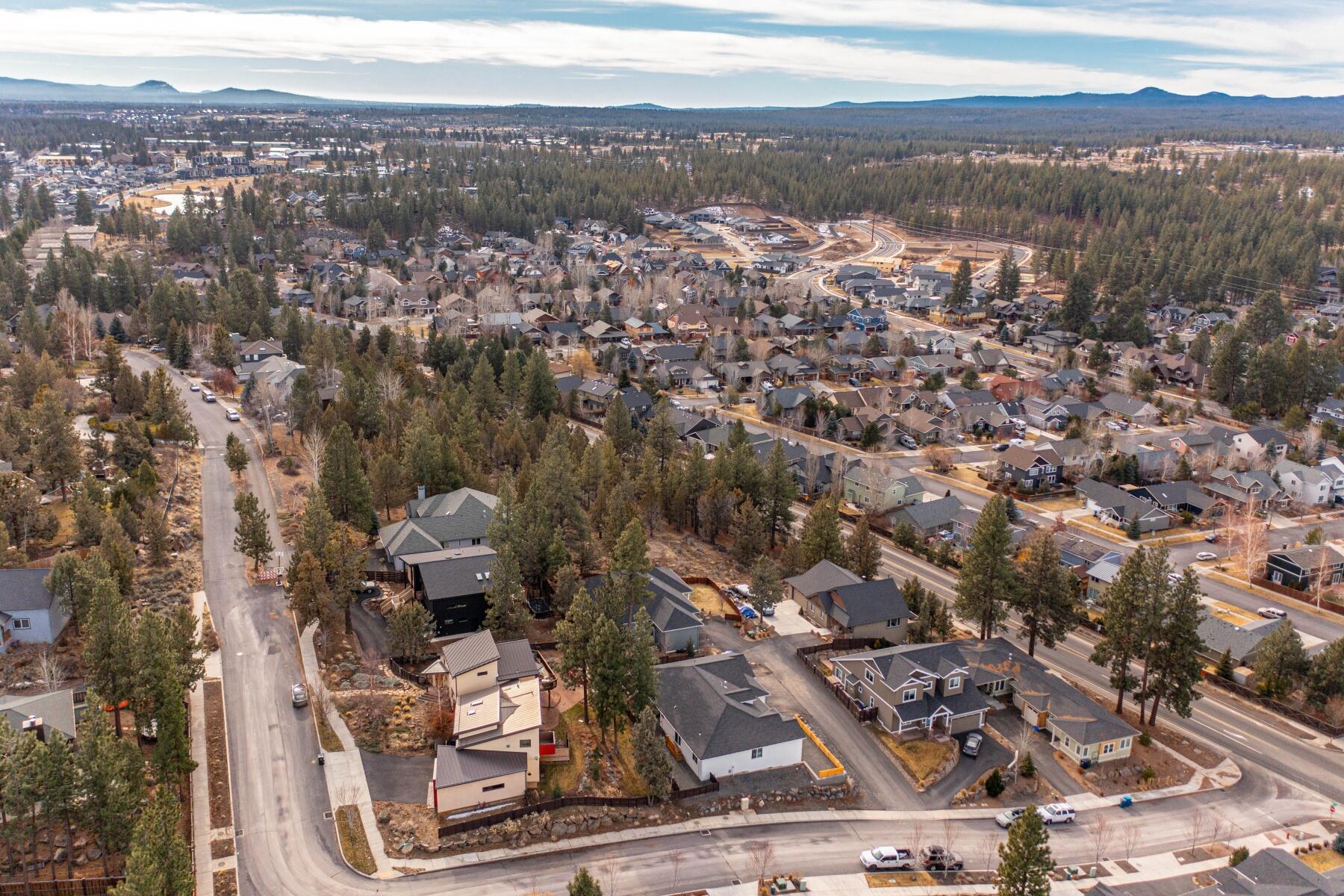 2929 NW Chardonnay Lane