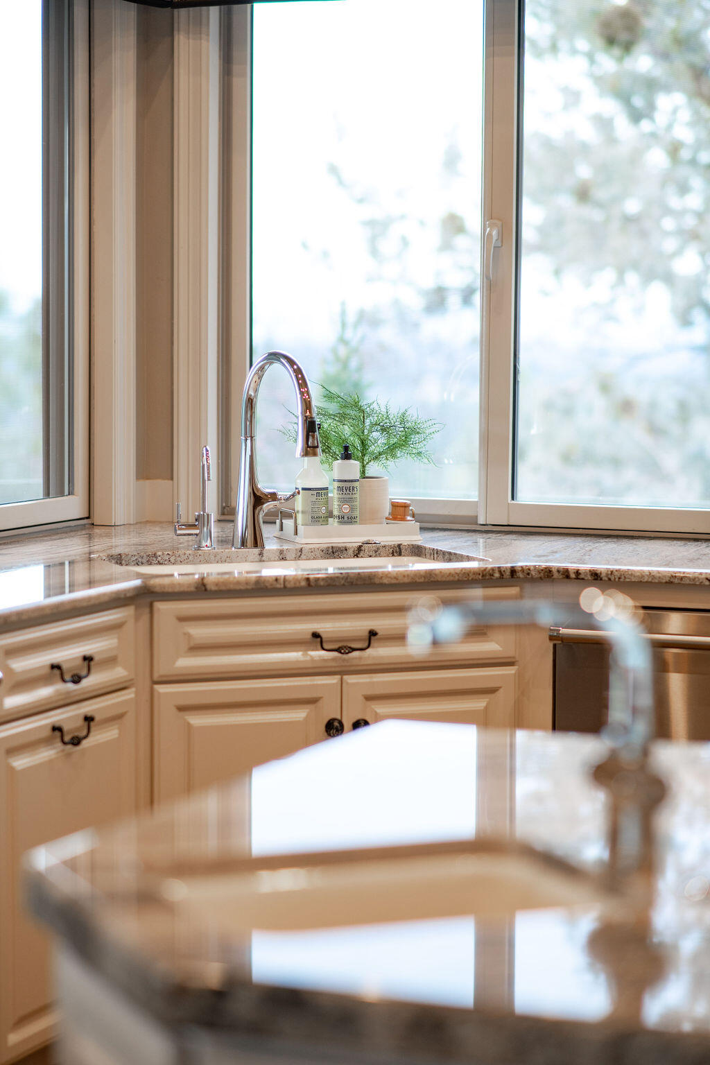 2806 NW Nightfall Circle