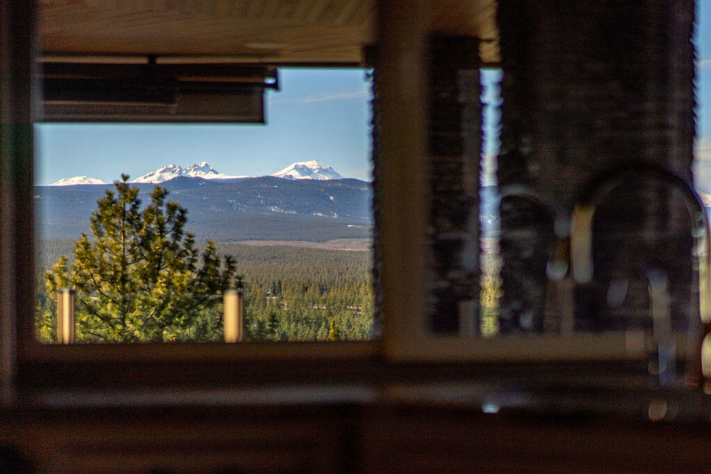 2806 NW Nightfall Circle