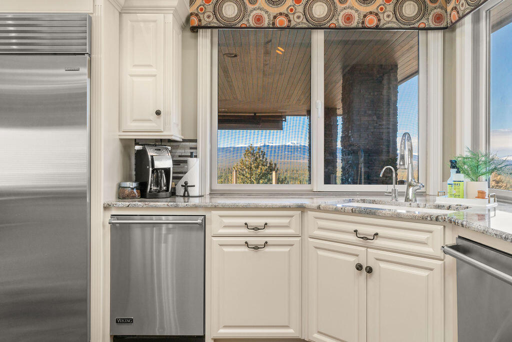 2806 NW Nightfall Circle