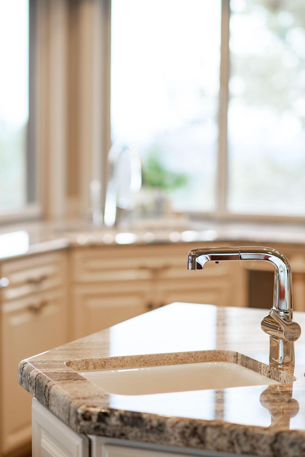 2806 NW Nightfall Circle