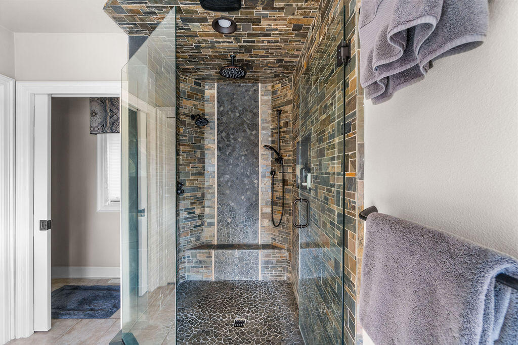 2806 NW Nightfall Circle