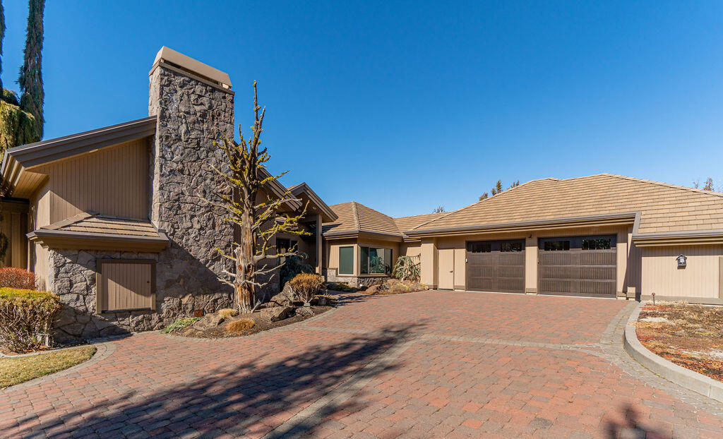 2806 NW Nightfall Circle