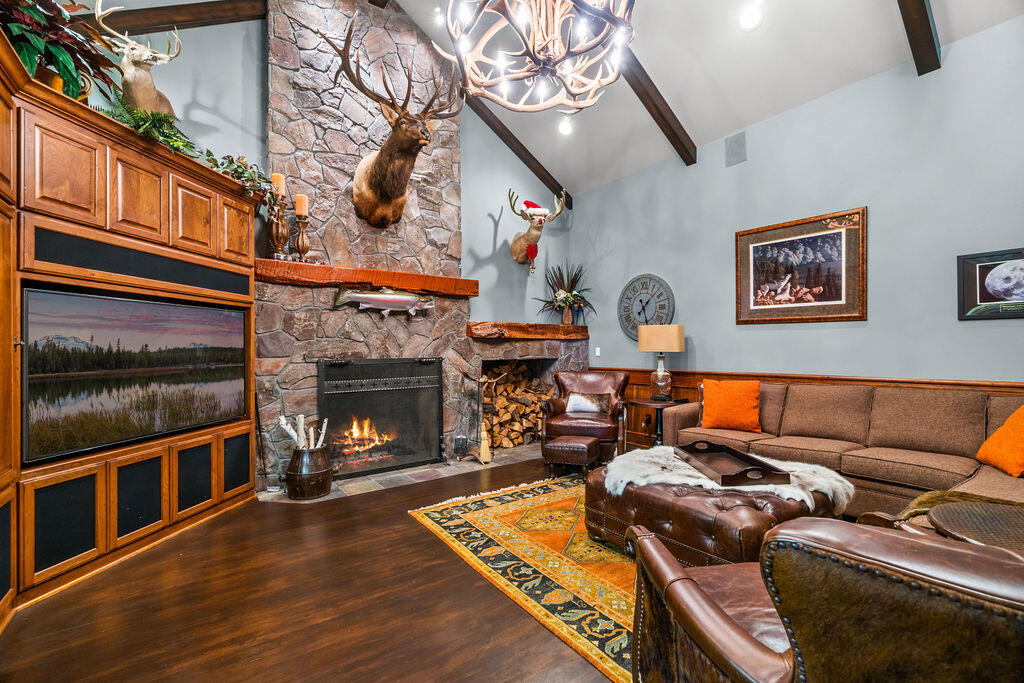 2806 NW Nightfall Circle