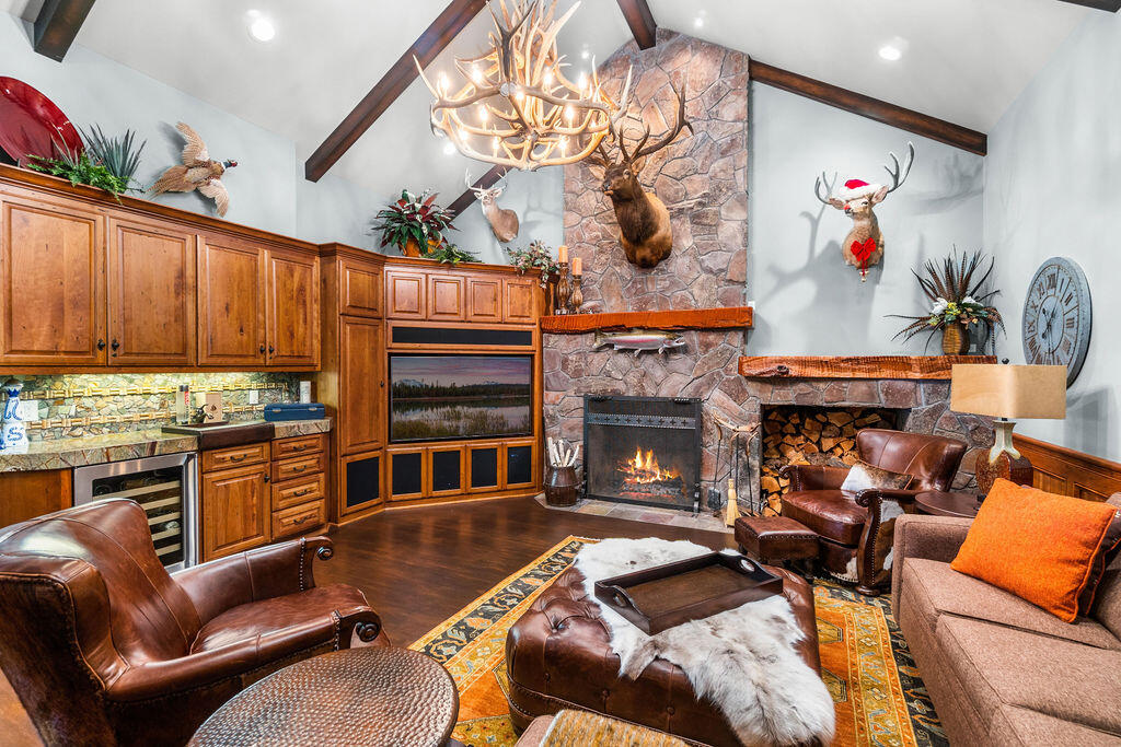 2806 NW Nightfall Circle