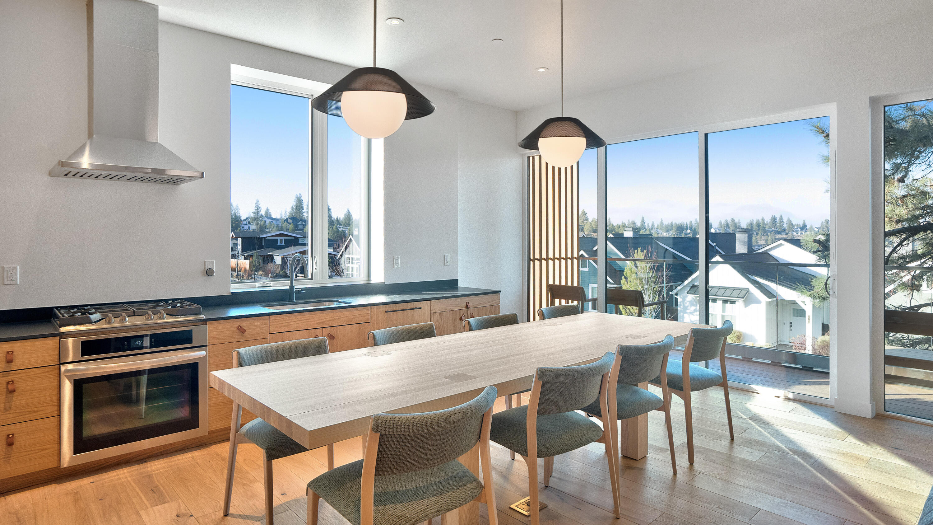 2745 NW Ordway Avenue, 212