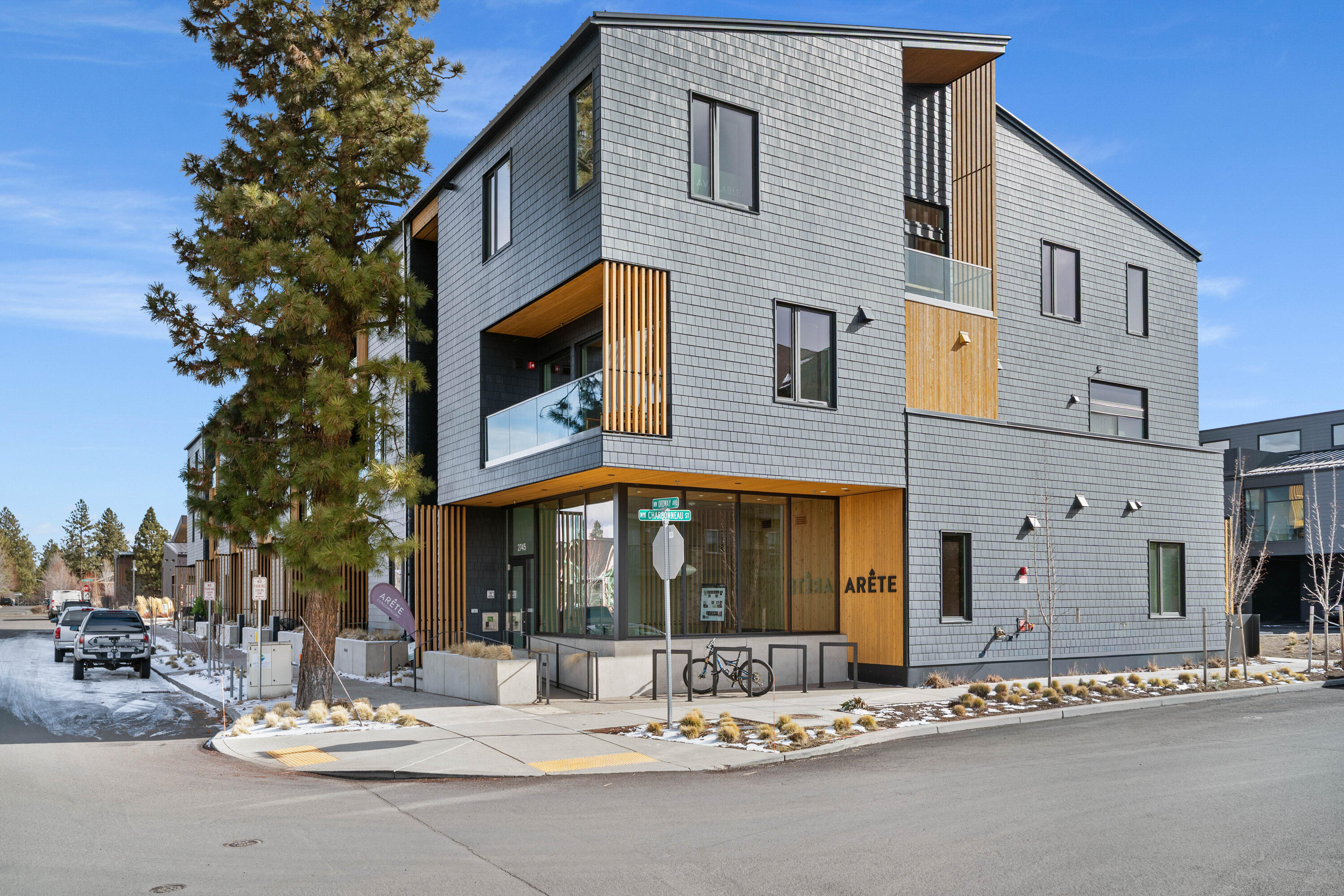 2745 NW Ordway Avenue, 212