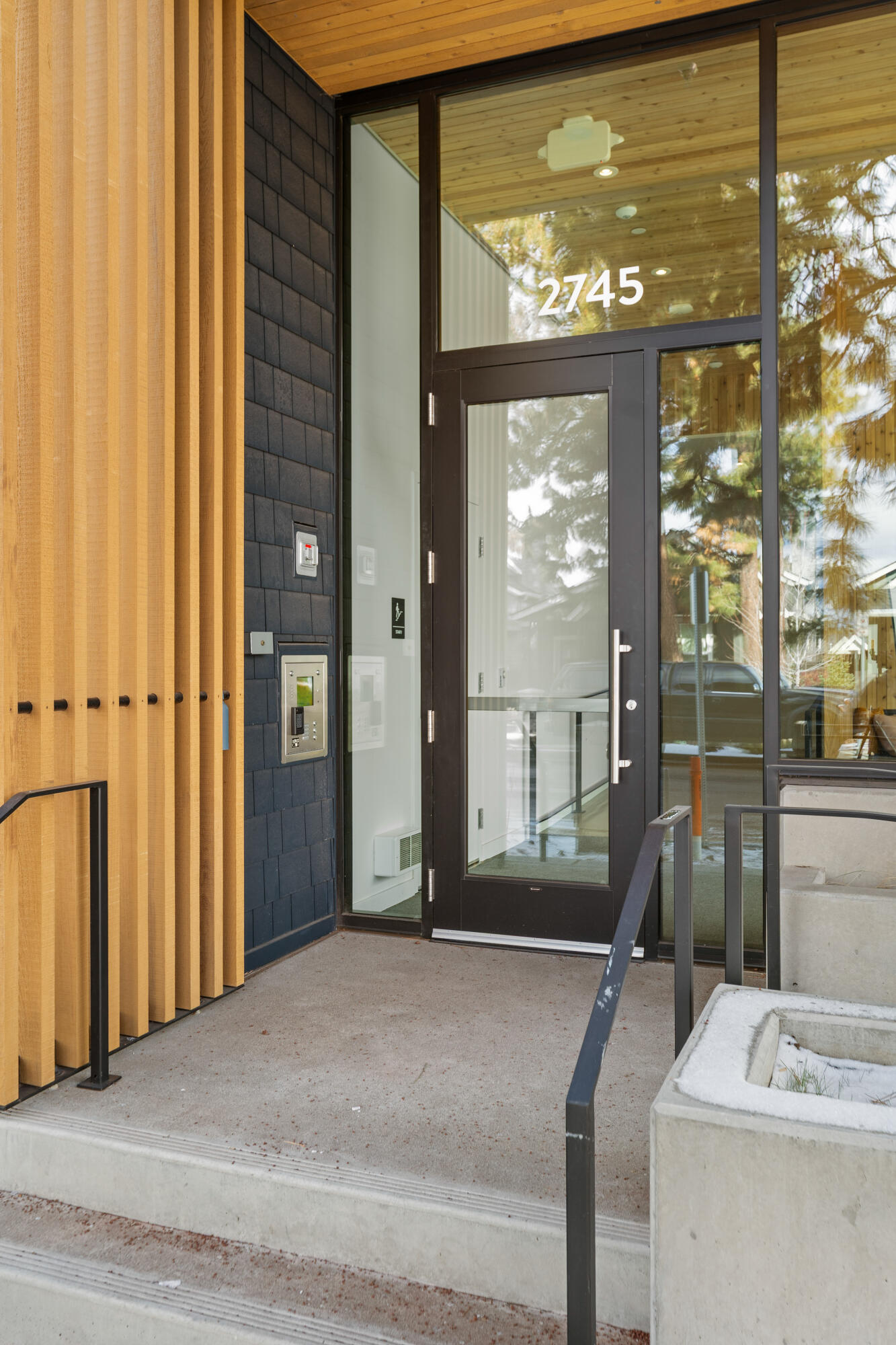 2745 NW Ordway Avenue, 212