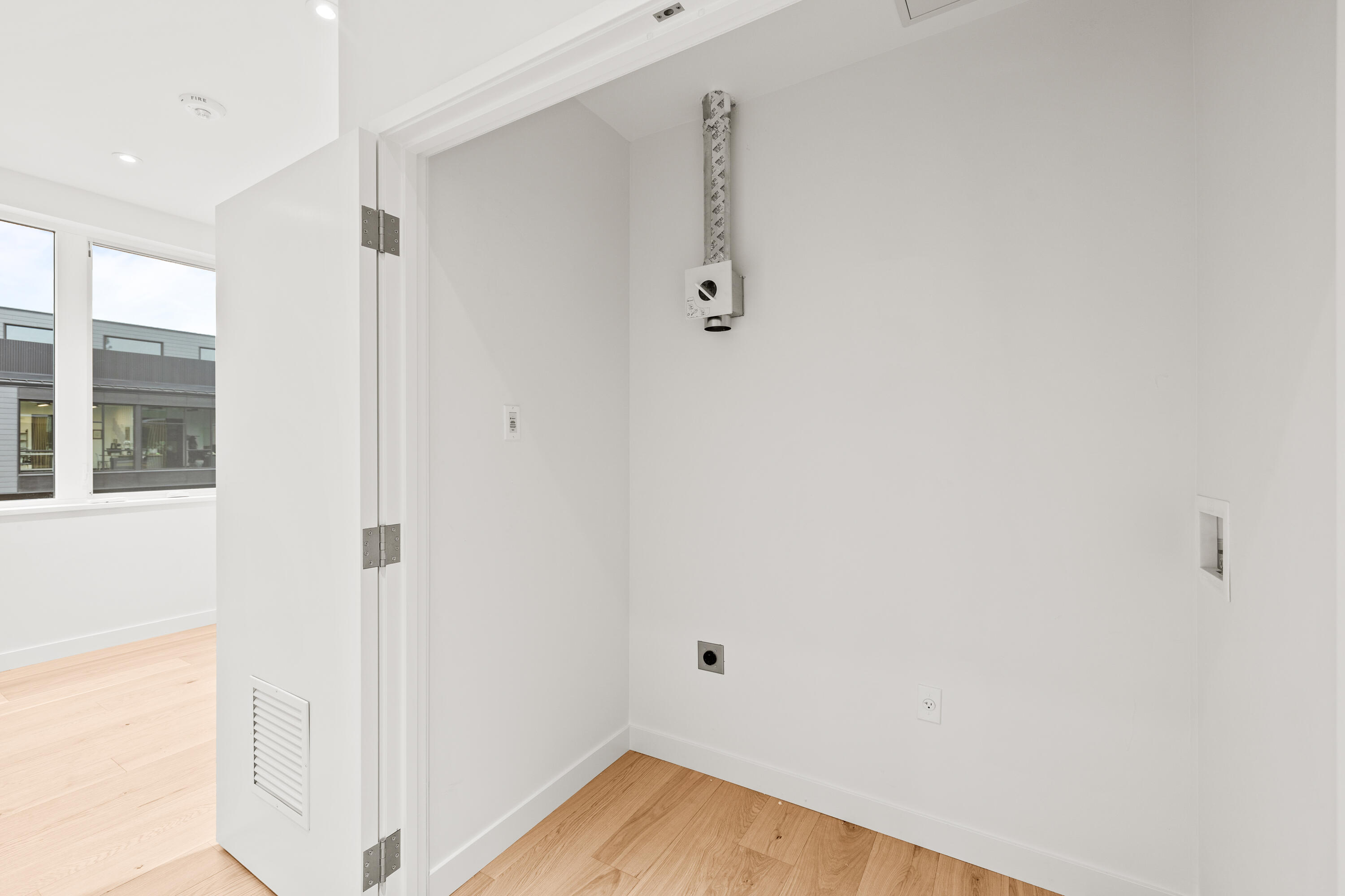 2745 NW Ordway Avenue, 209