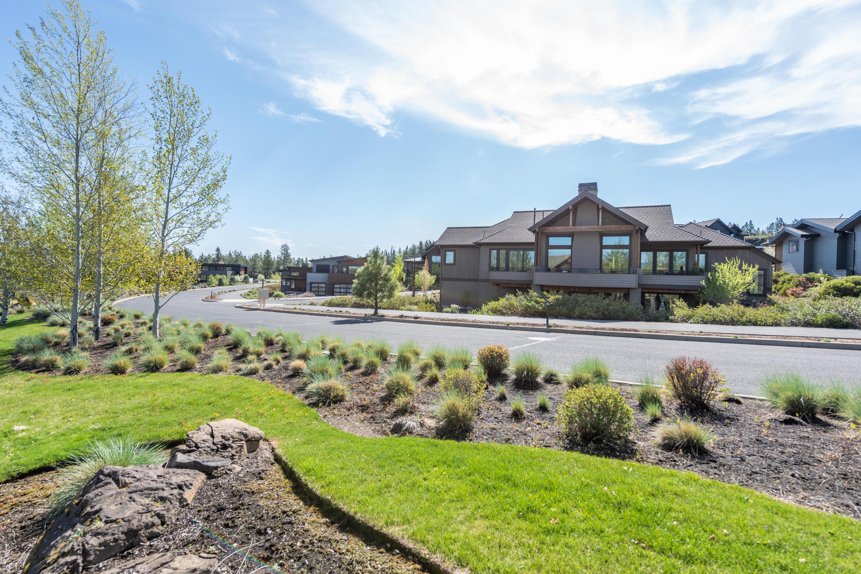 61379 Lost Hollow Loop