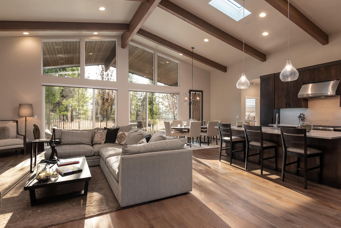 62653 NW Mt Thielsen Drive