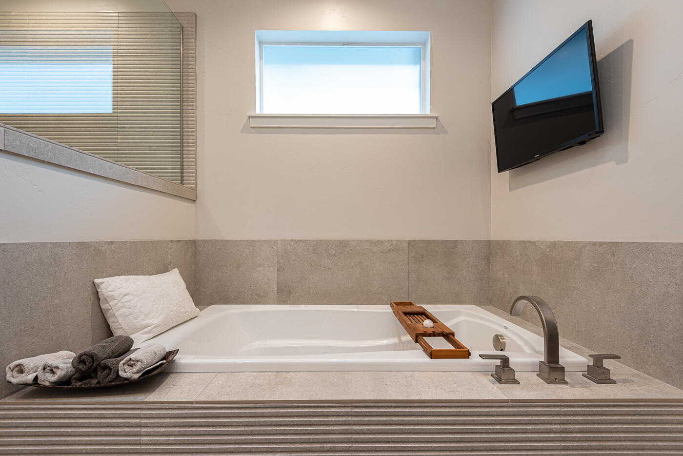 62653 NW Mt Thielsen Drive