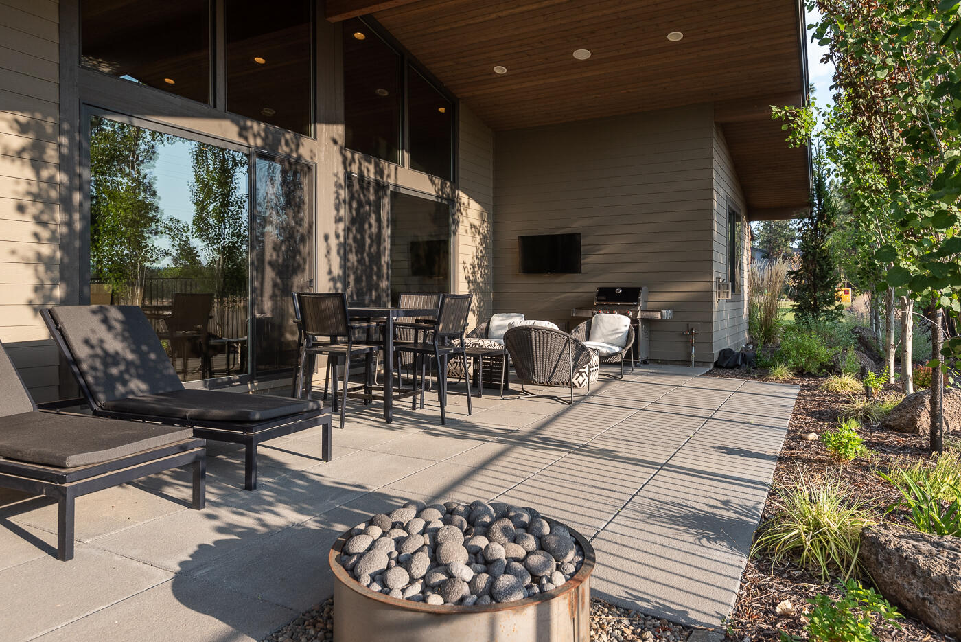 62653 NW Mt Thielsen Drive