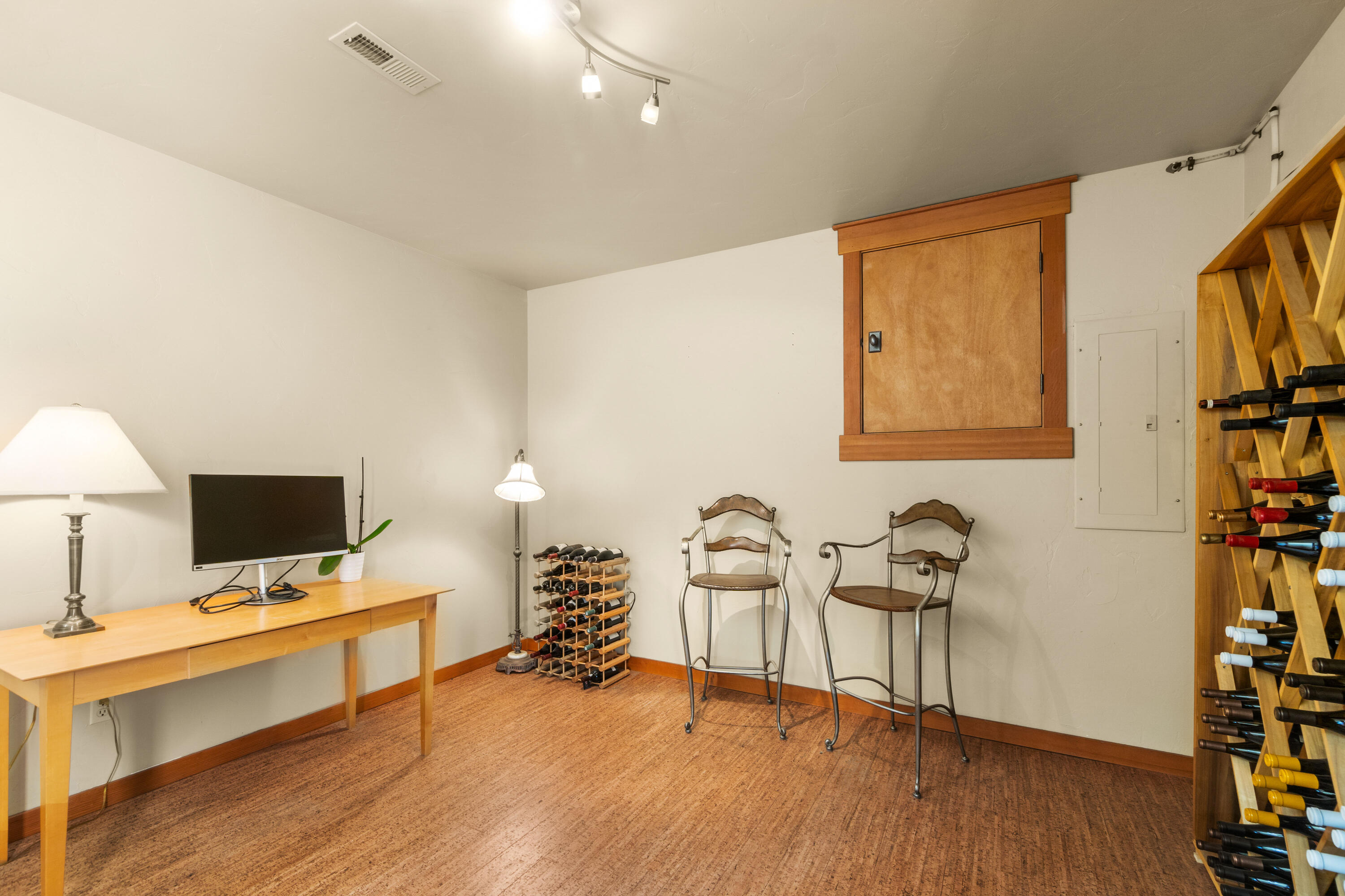 3009 NW Colonial Drive