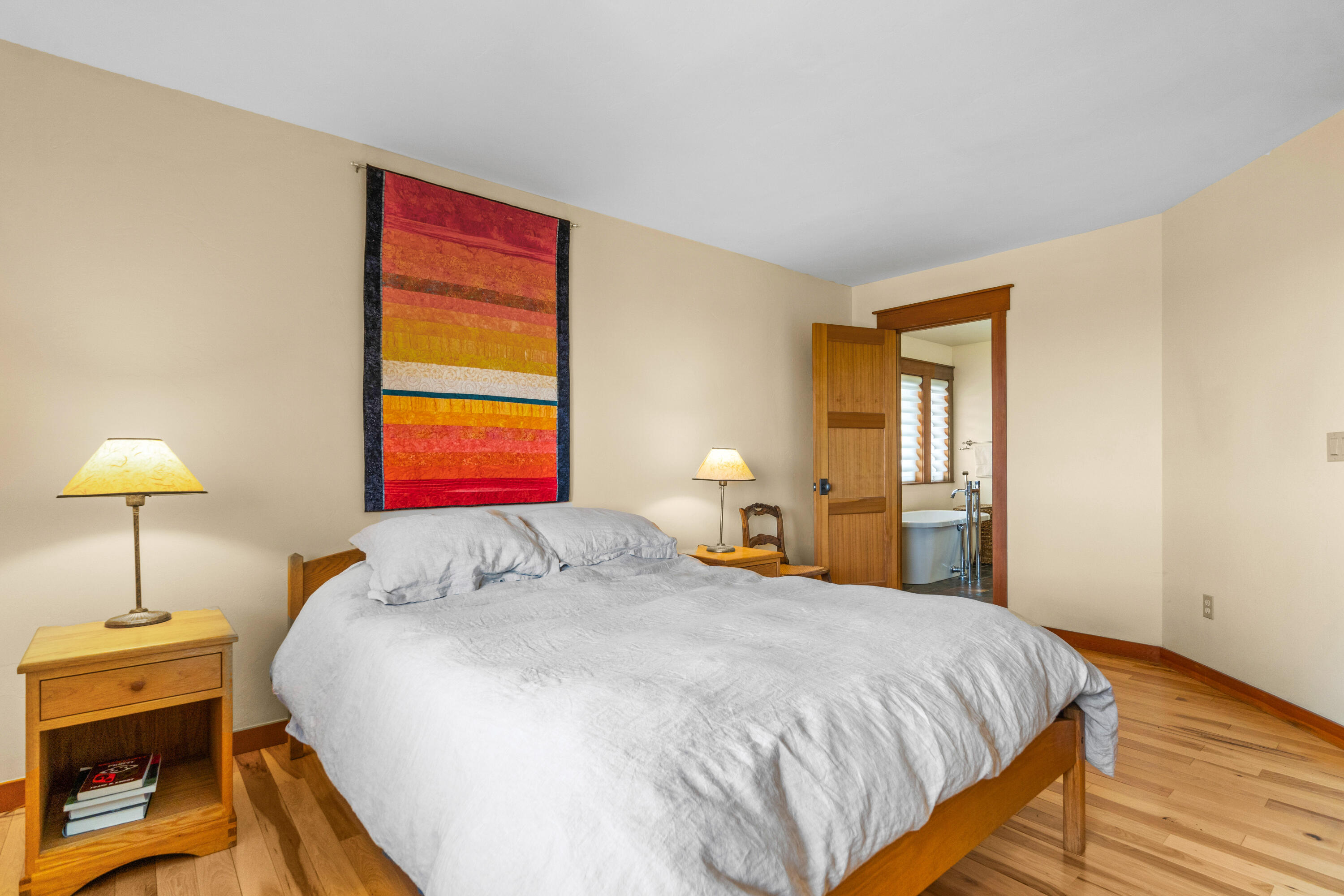 3009 NW Colonial Drive