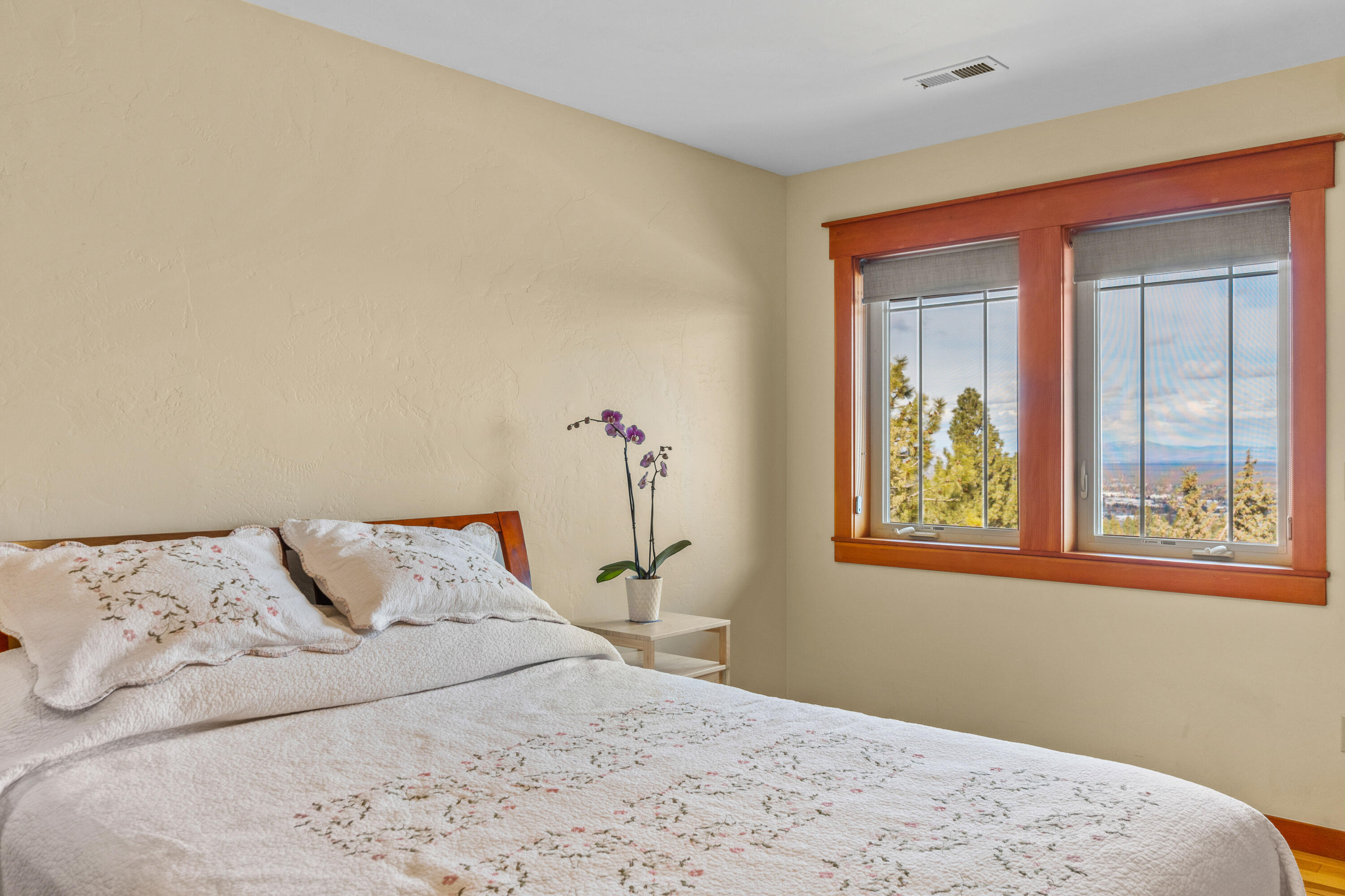 3009 NW Colonial Drive